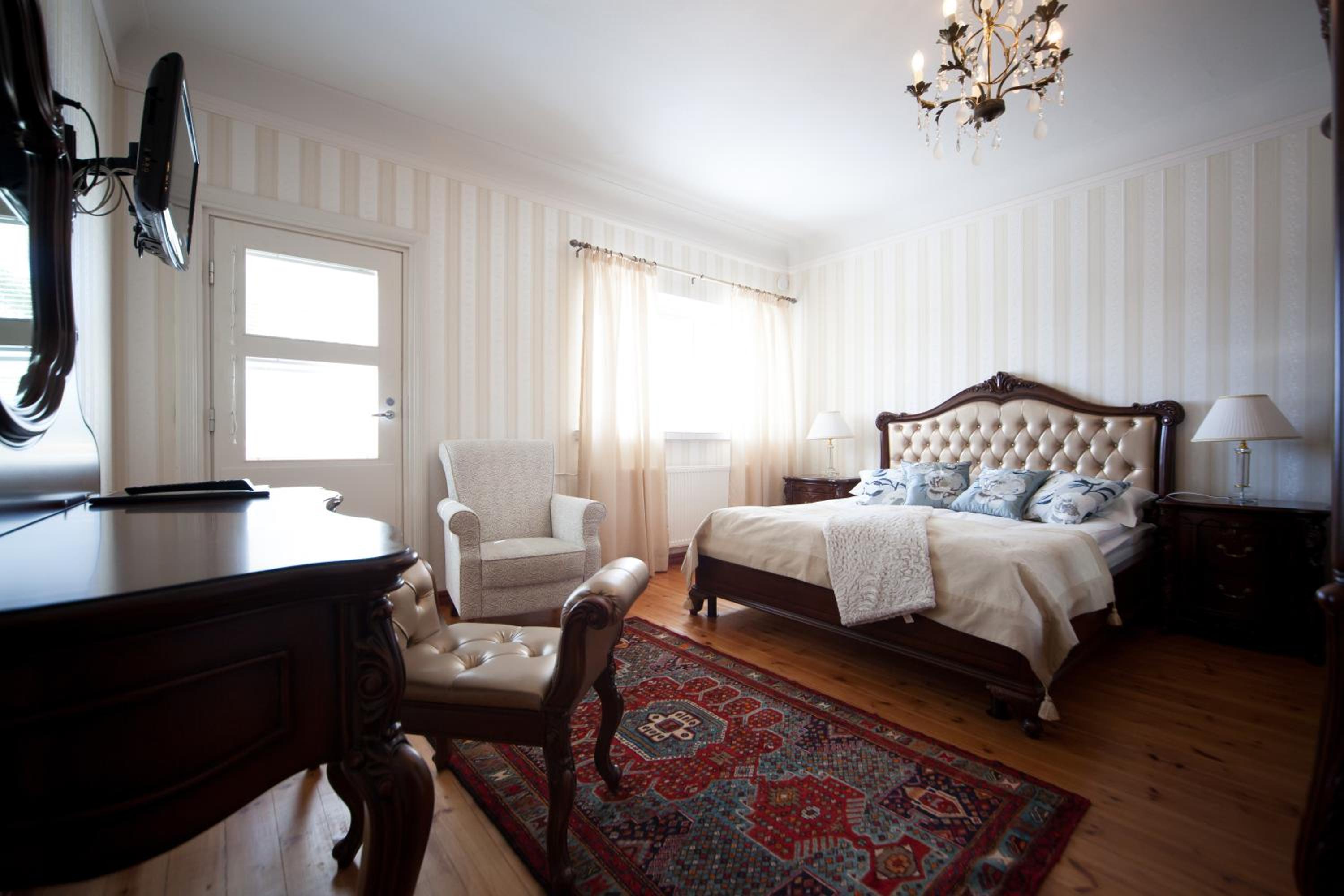 Superior Double with Balcony - No Pets Allowed photo 3