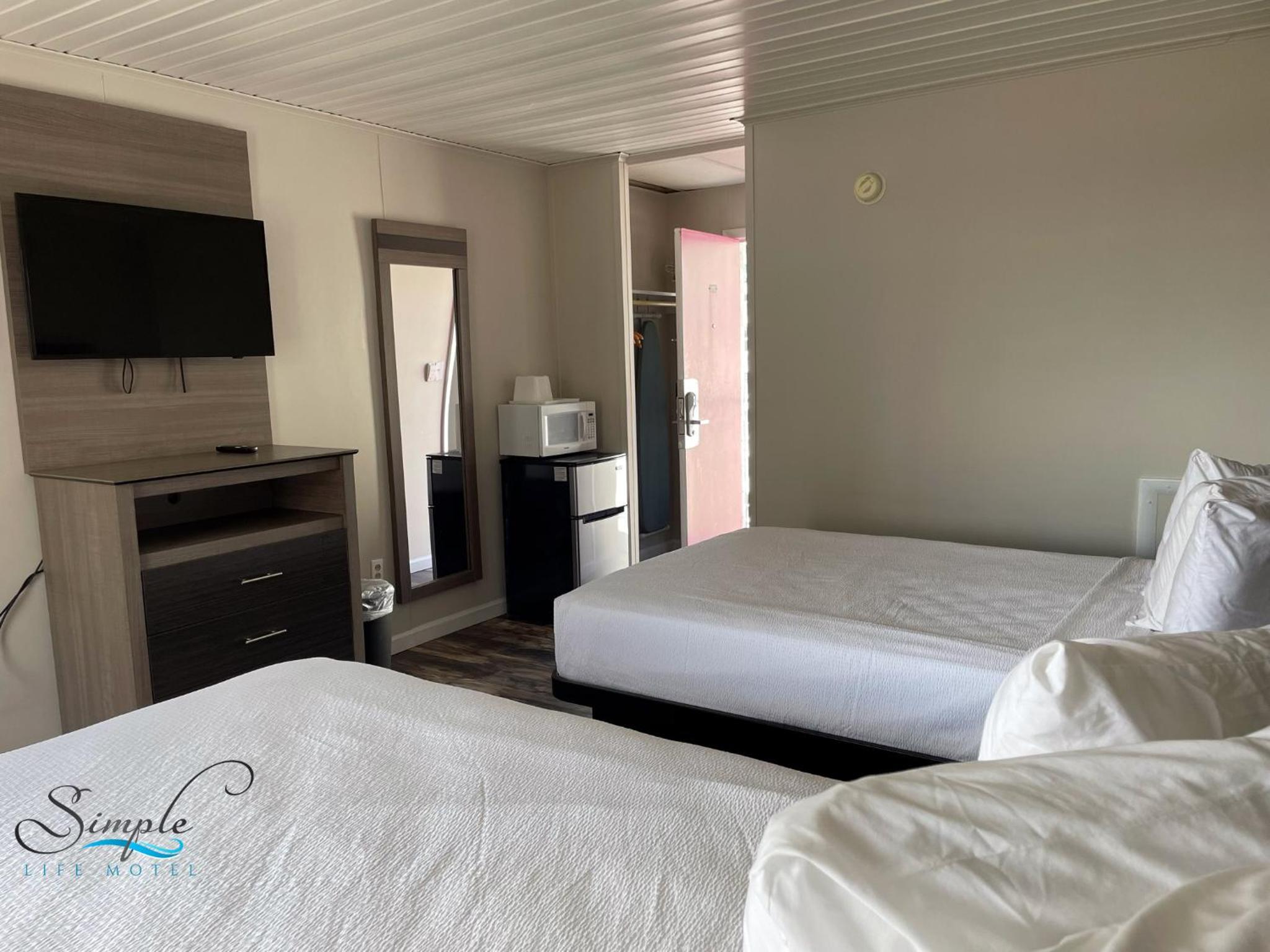 Deluxe Double Room with Balcony - Photo 6