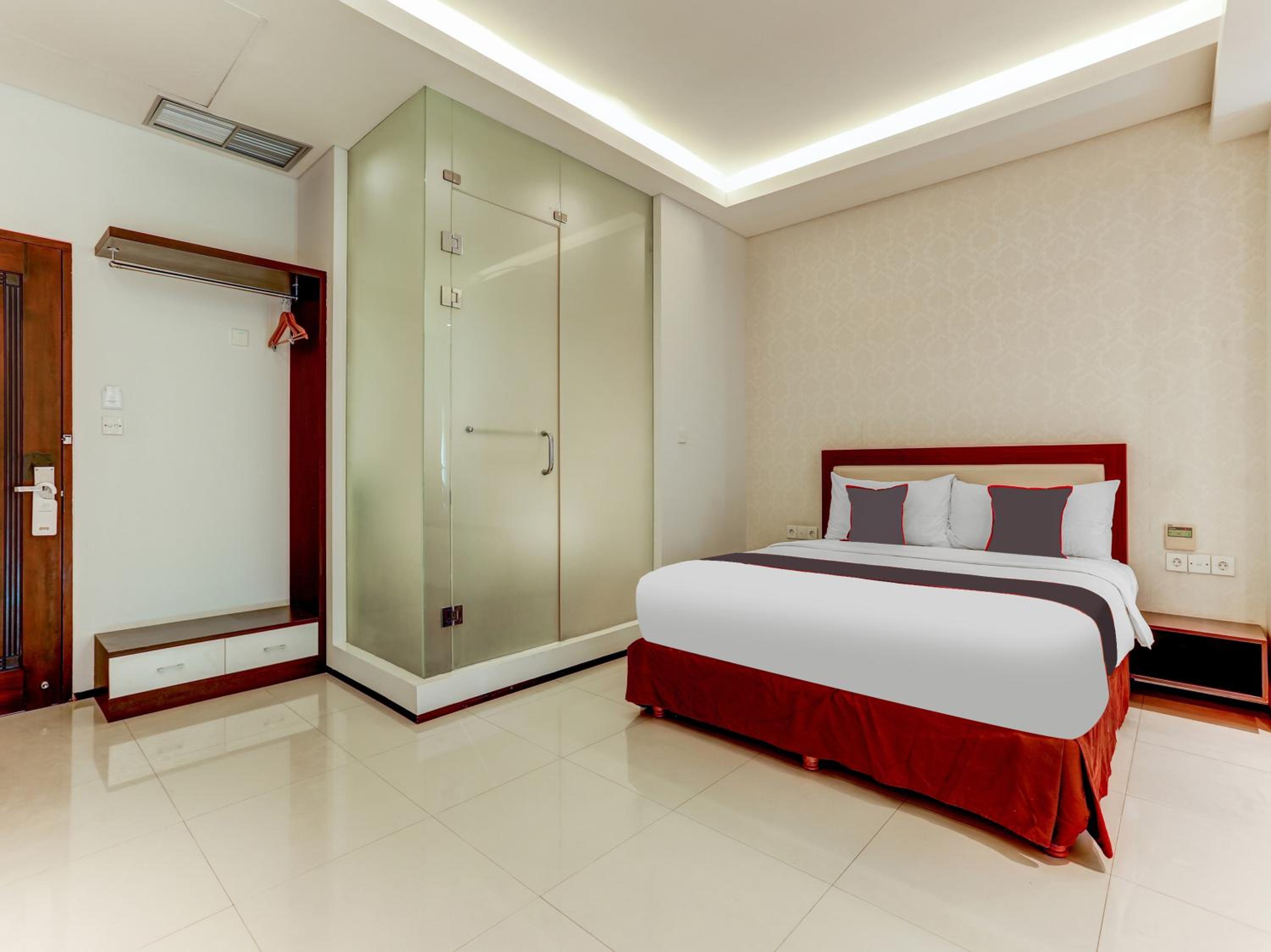 Deluxe Suite - Photo 2