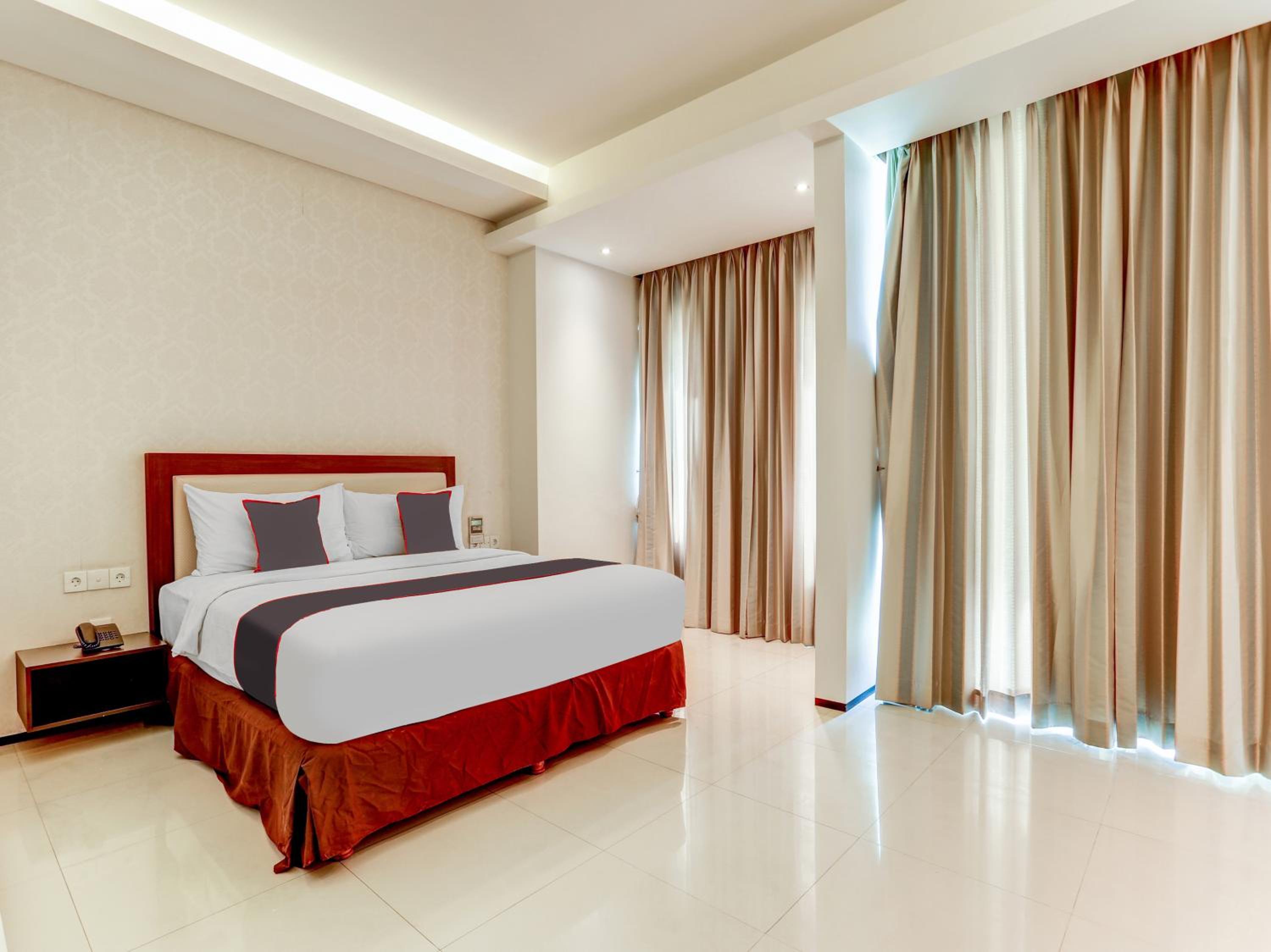 Deluxe Suite - Photo 1