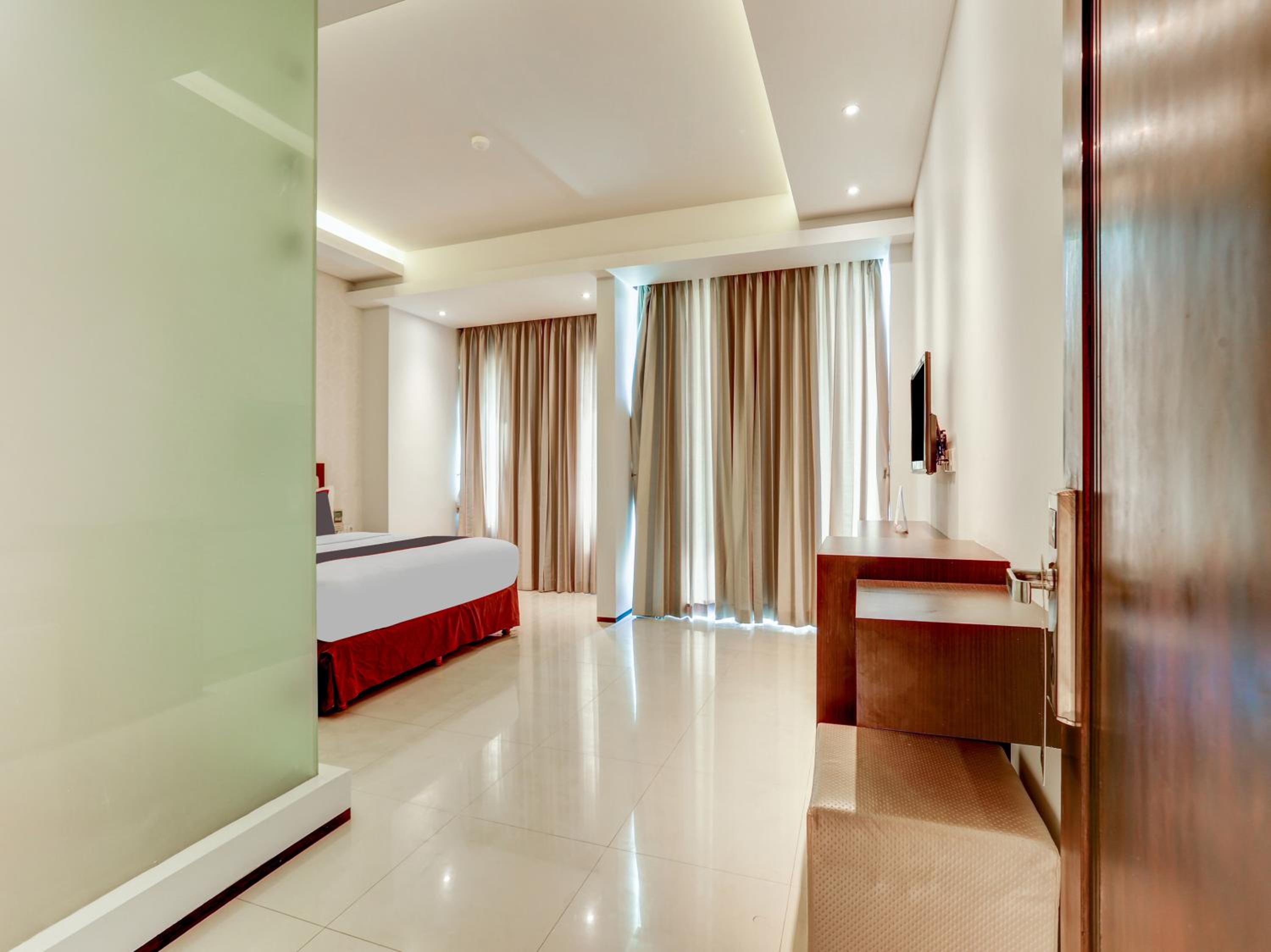 Deluxe Suite - Photo 5