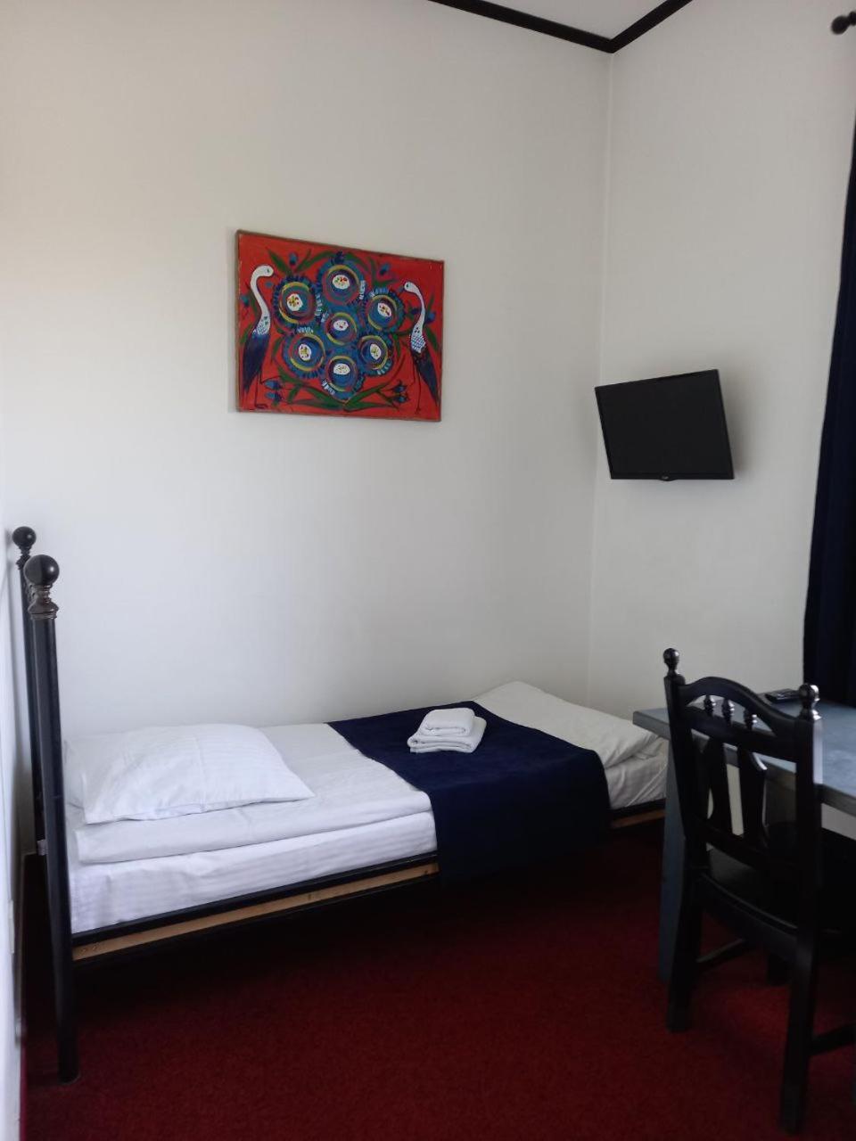 Single Room photo 1