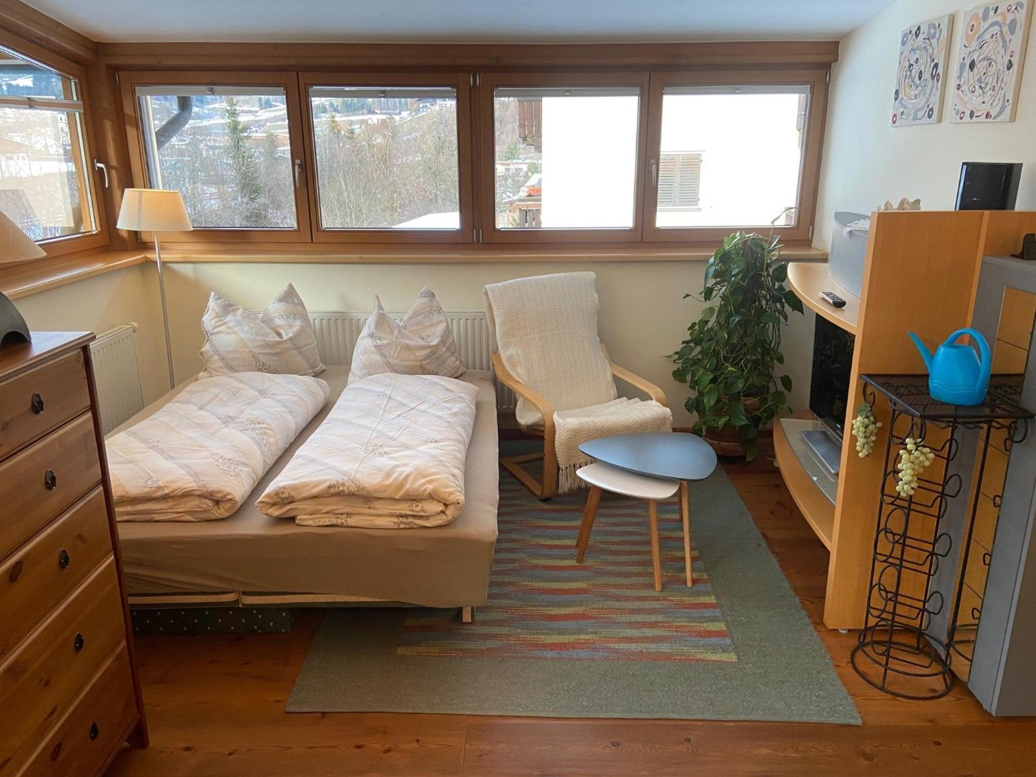 Apartment photo 2