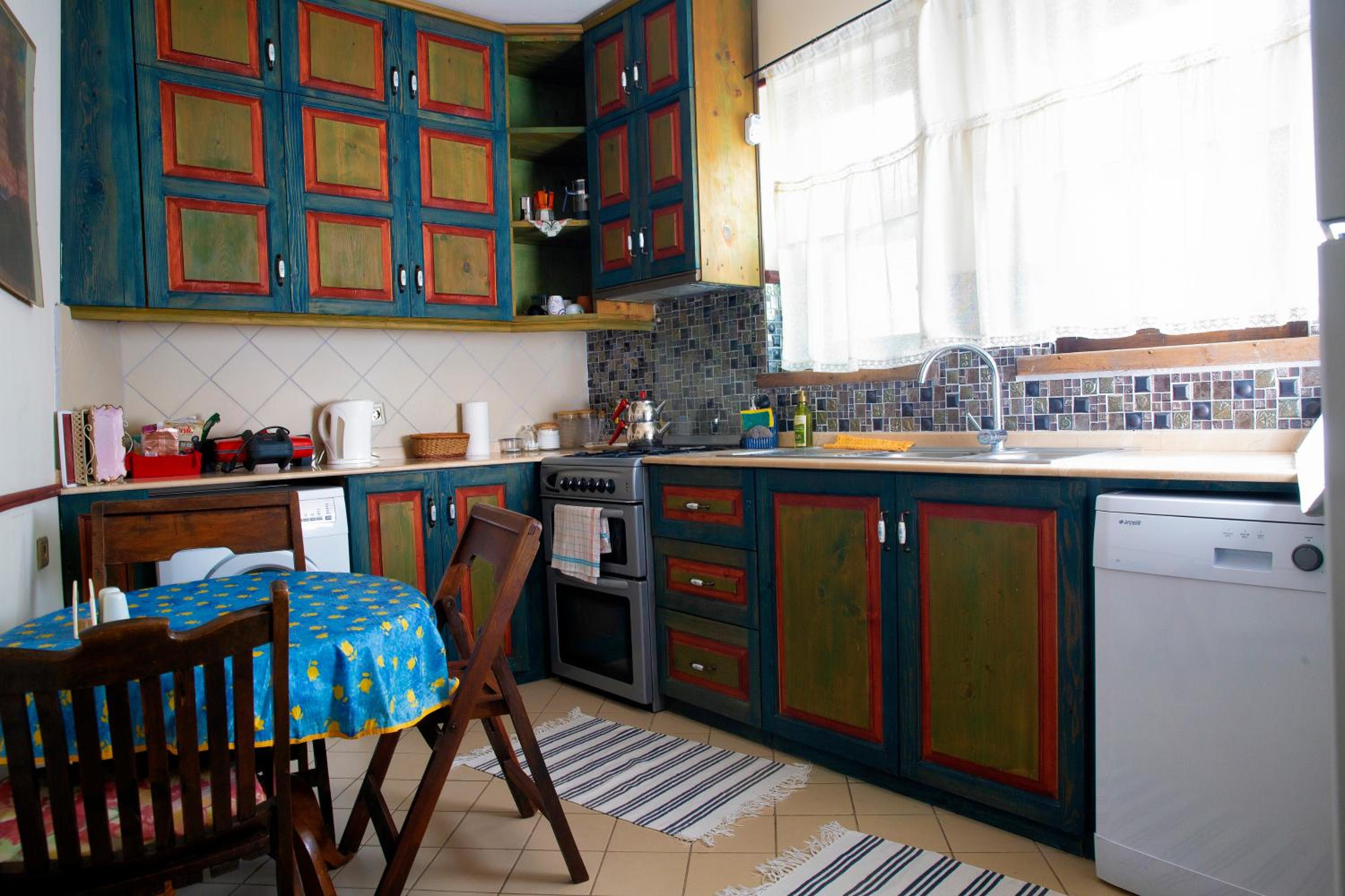 Two-Bedroom Apartment - Photo 12