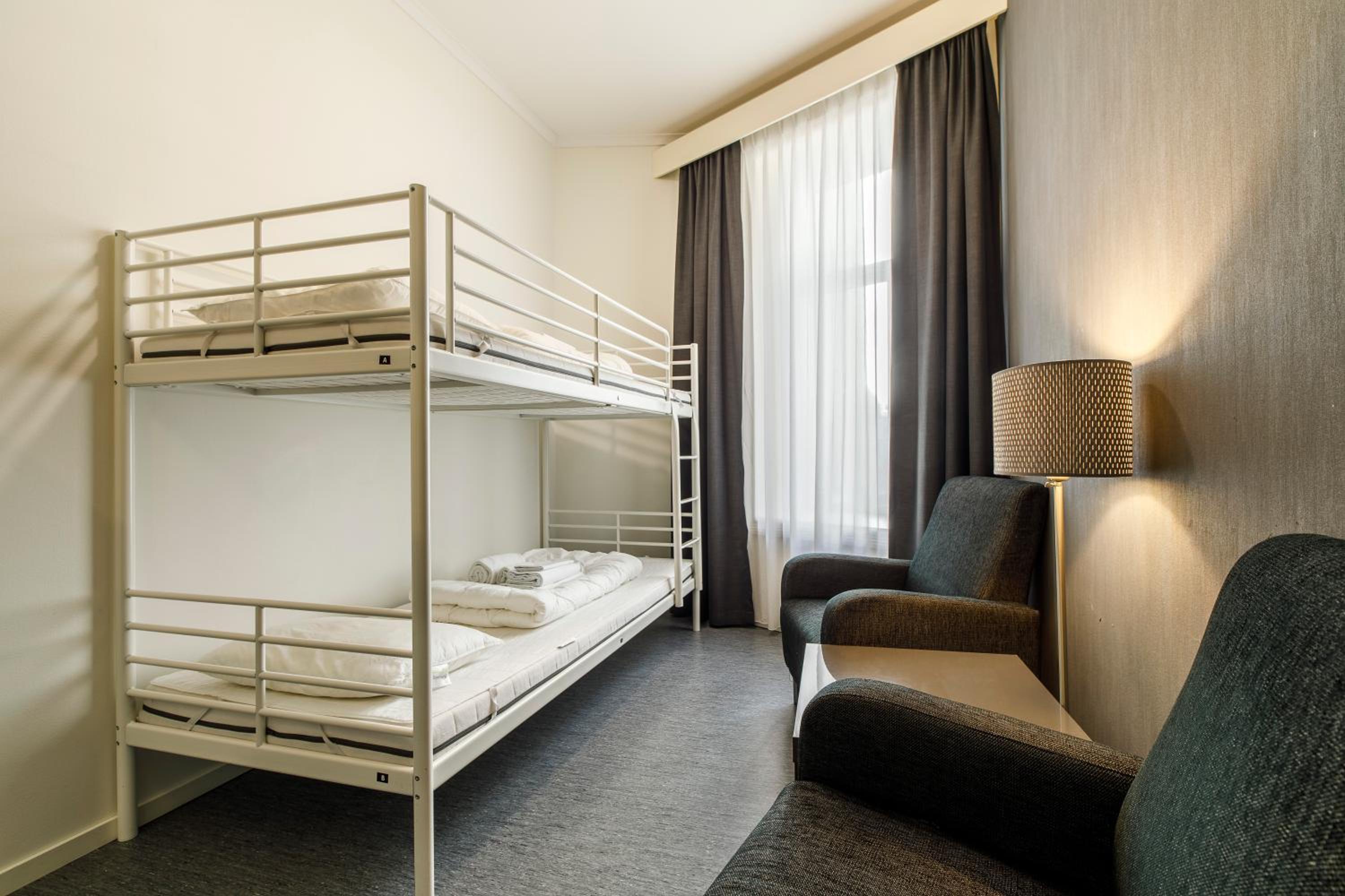 Mixed Dormitory Room