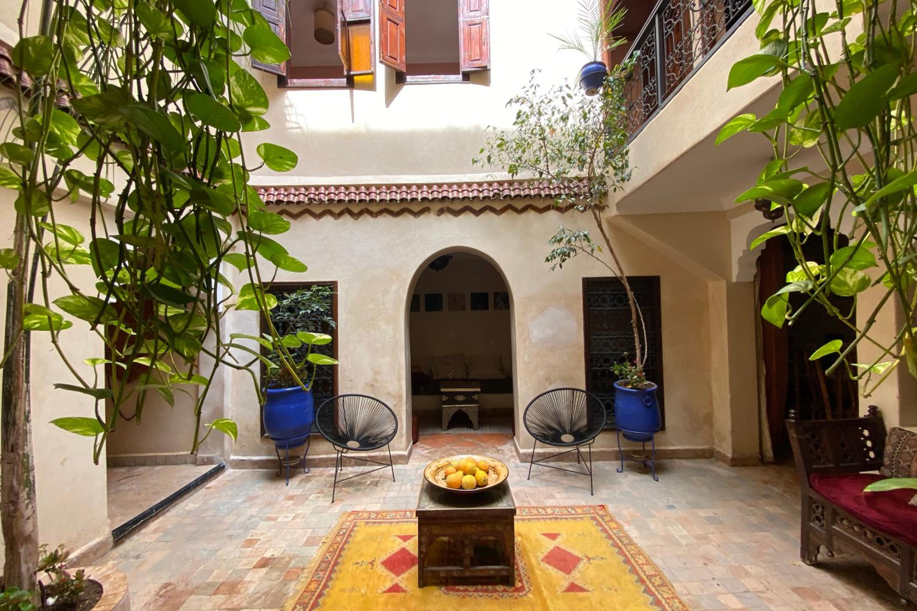 Five-Bedroom House - Photo 43