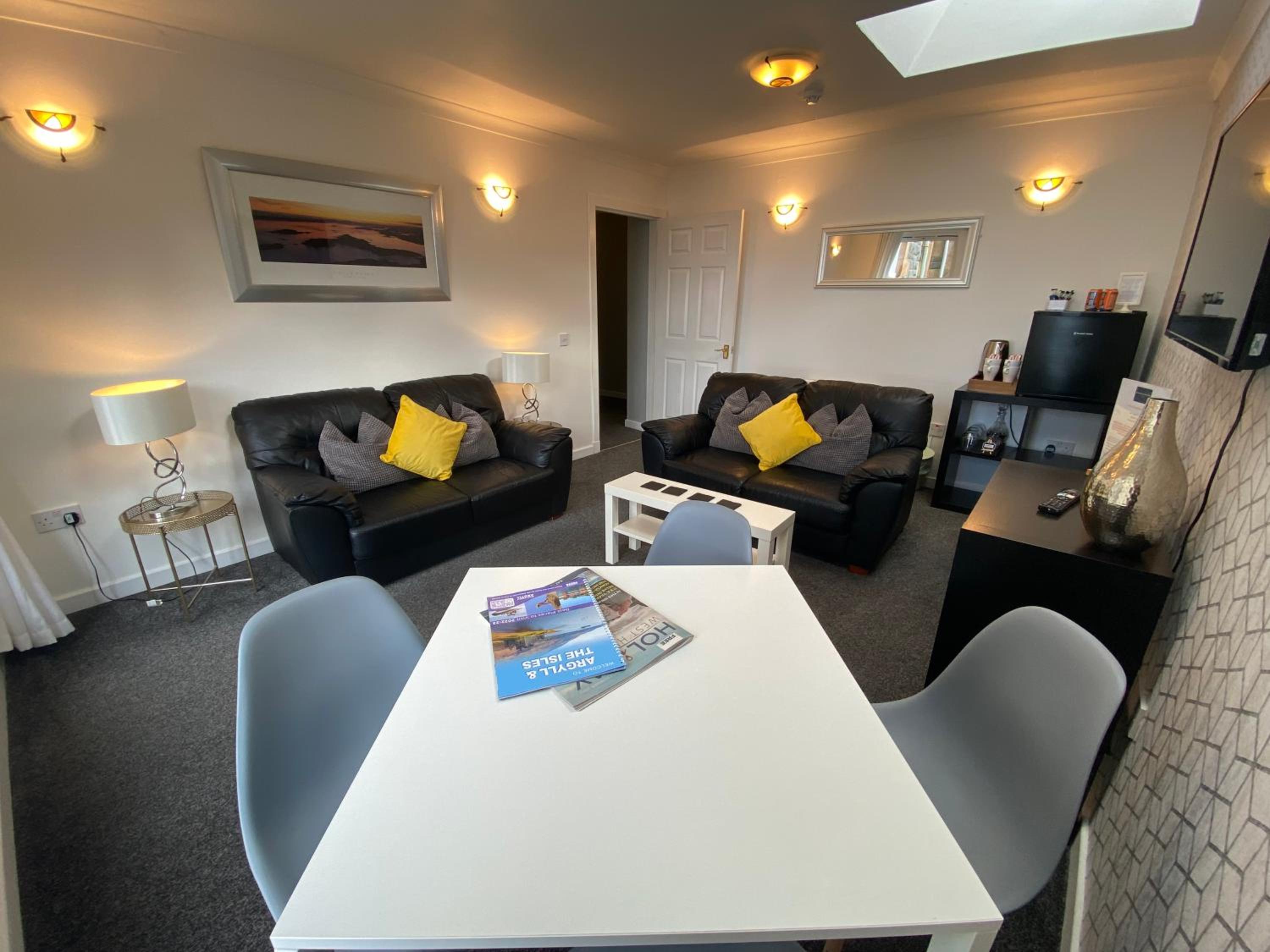Apartment with Sea View - Photo 15