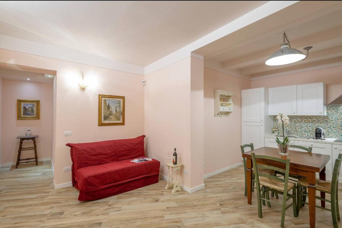 One-Bedroom House photo 2