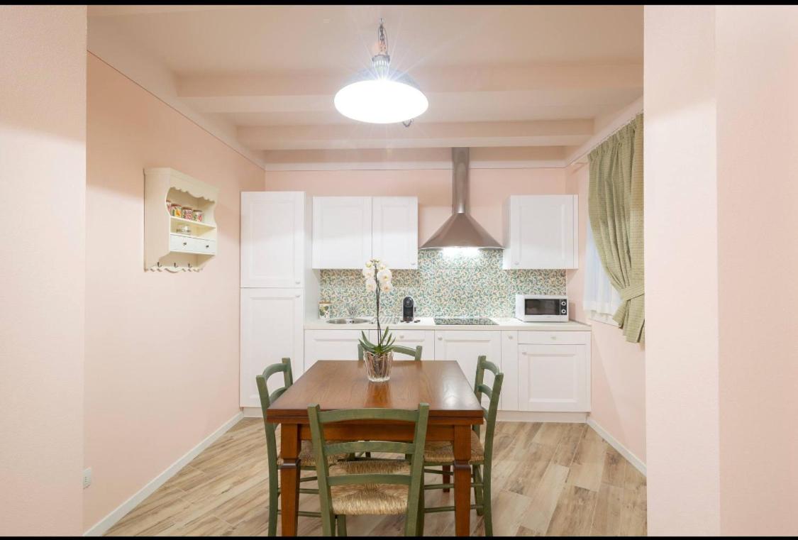 One-Bedroom House photo 3