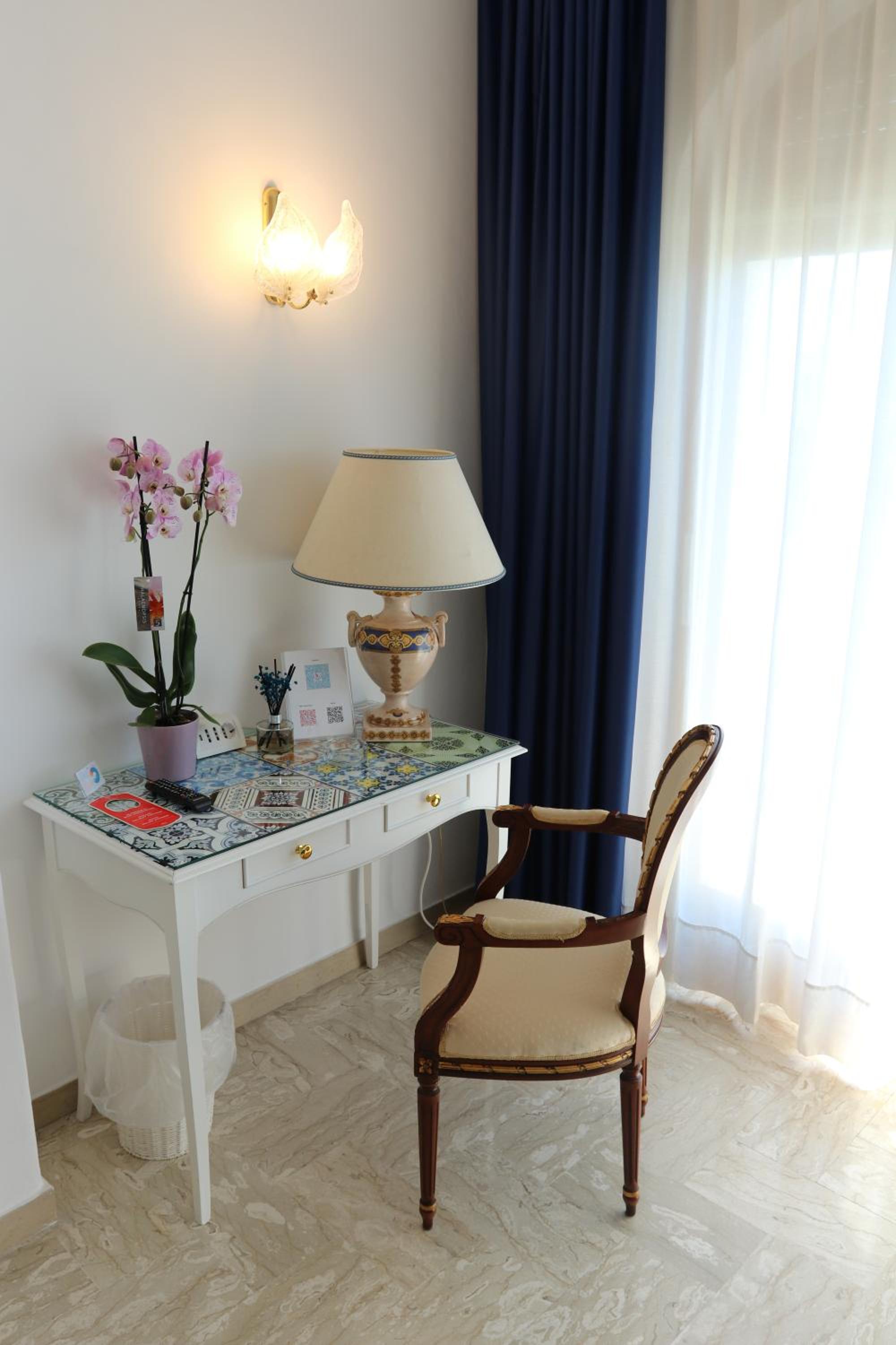 Junior Suite - Photo 8