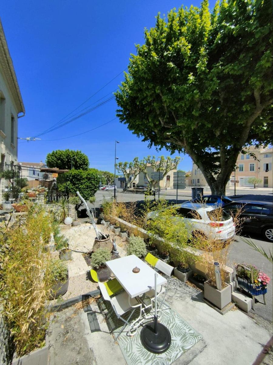 Apartment with Terrace - Photo 20