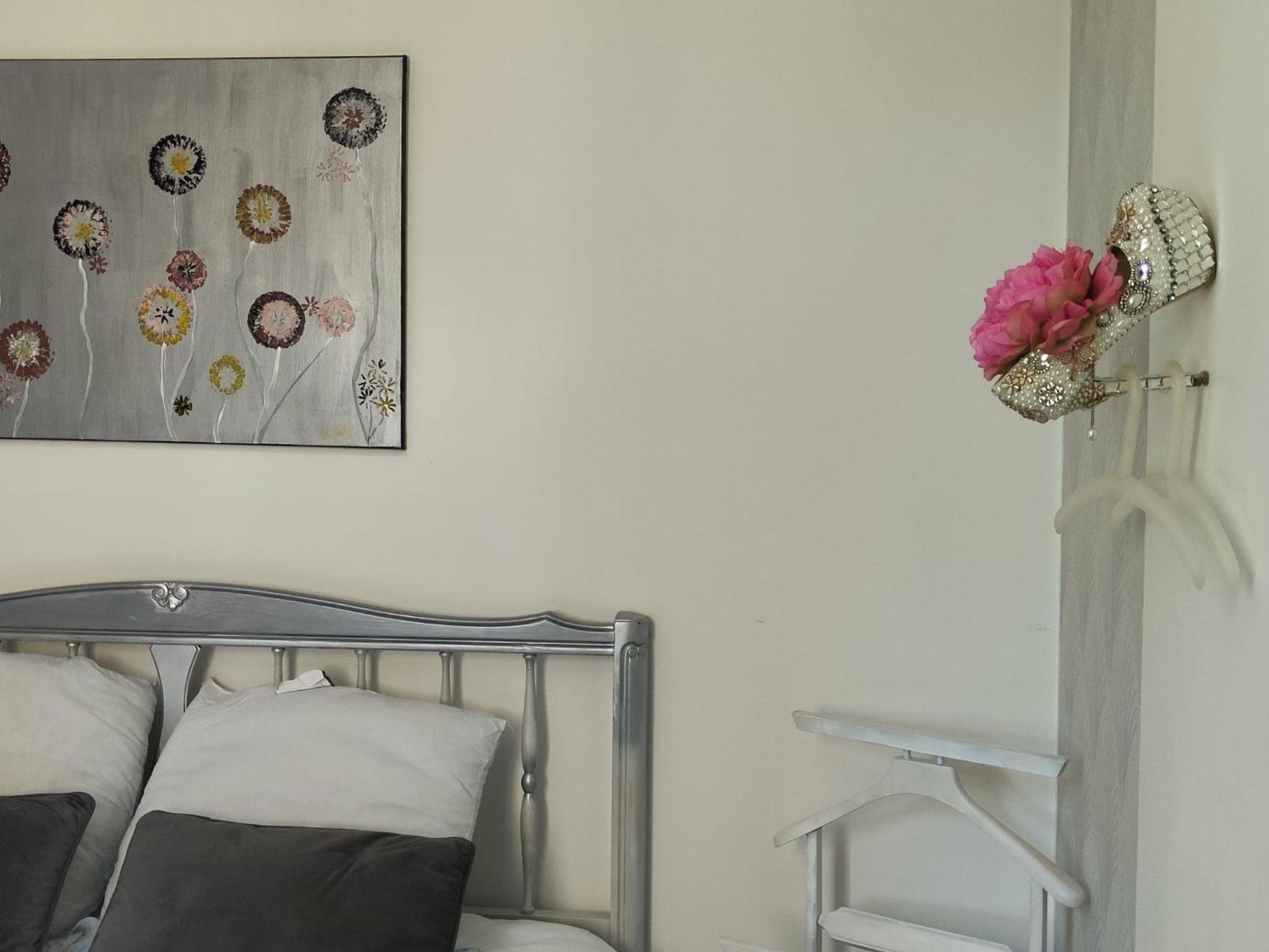 Apartment with Terrace - Photo 23