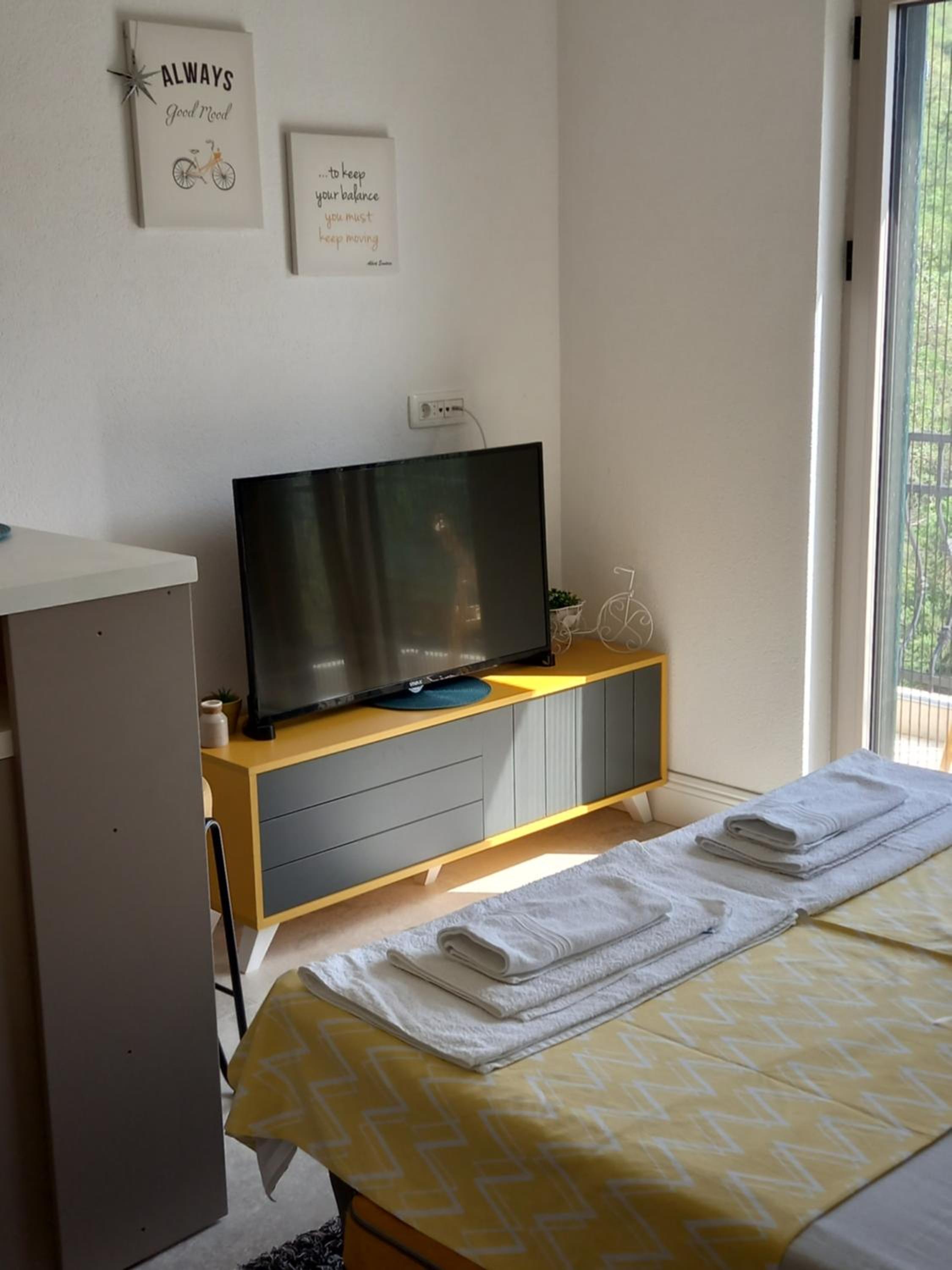 Studio Apartment
