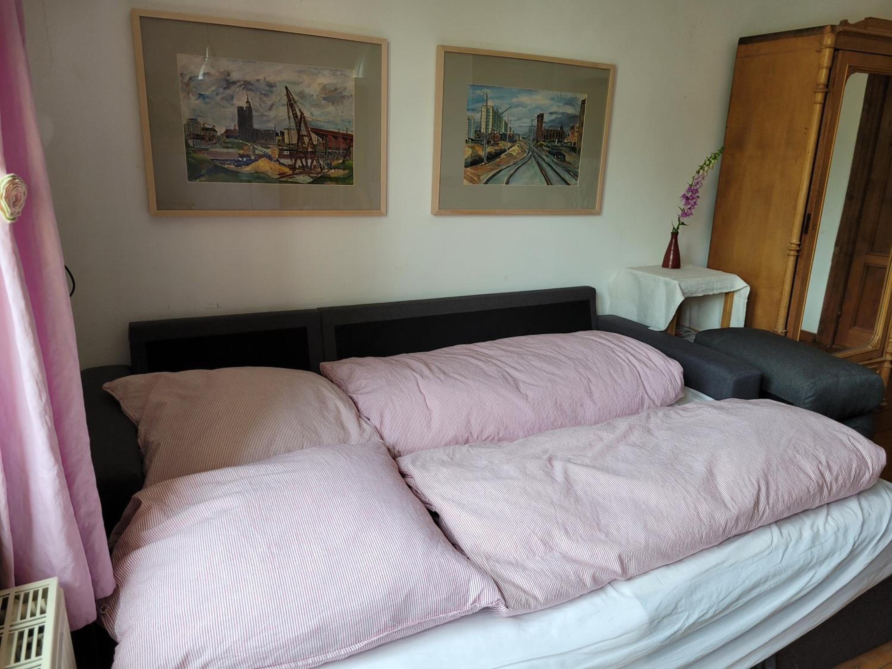 Two-Bedroom Apartment - Photo 9