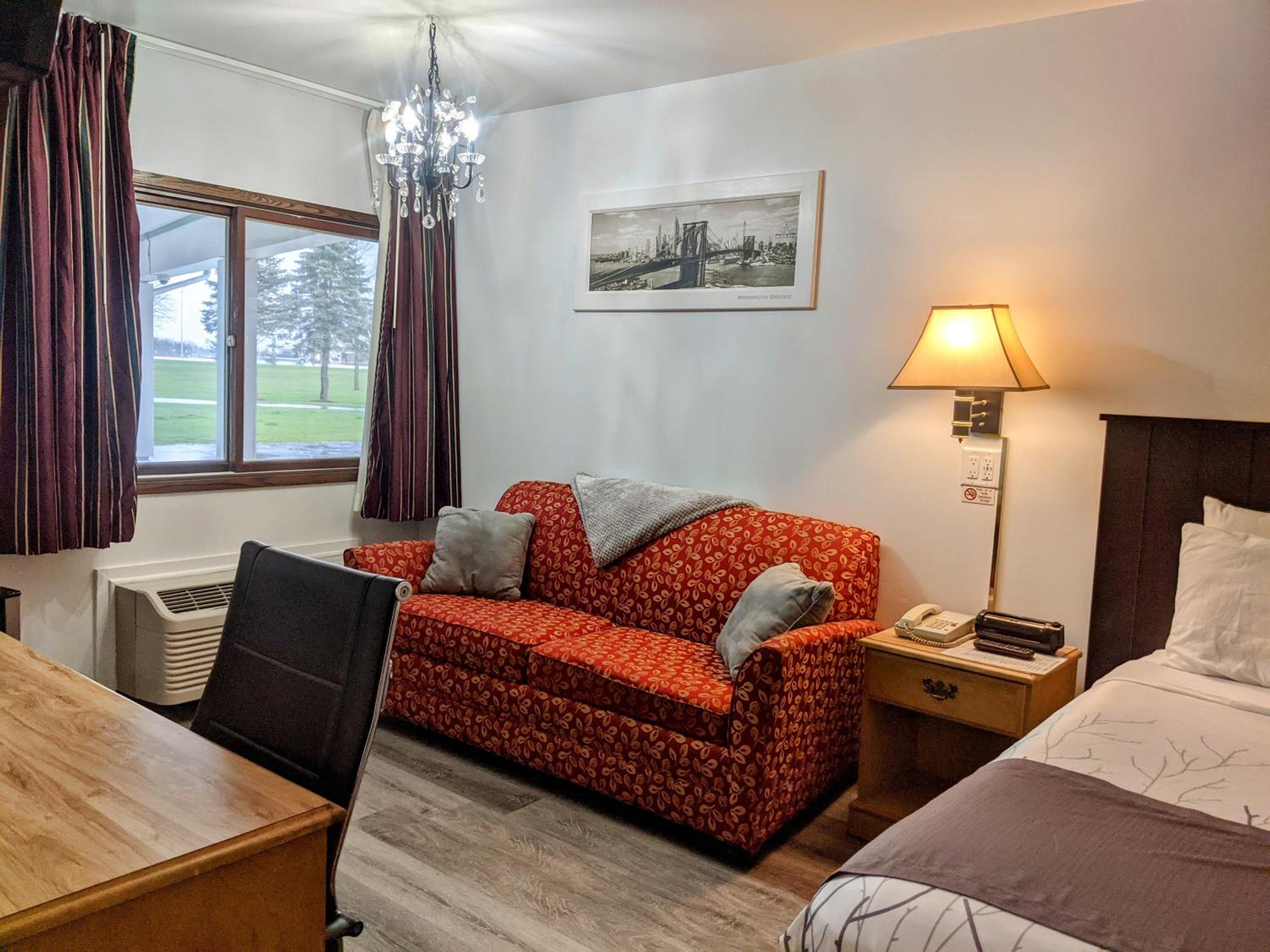 Queen Room photo 3