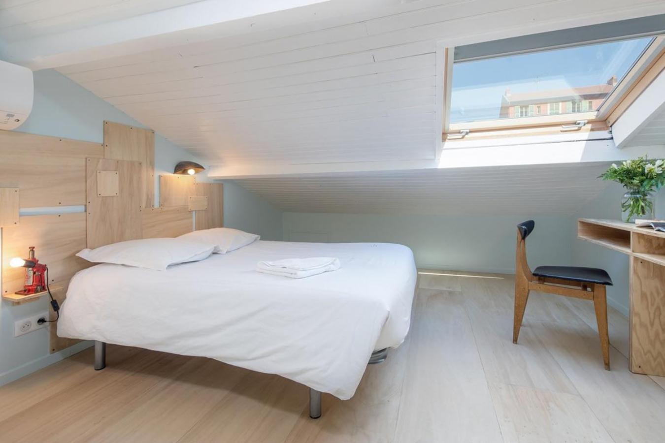Small Double Room with Shared Bath Room