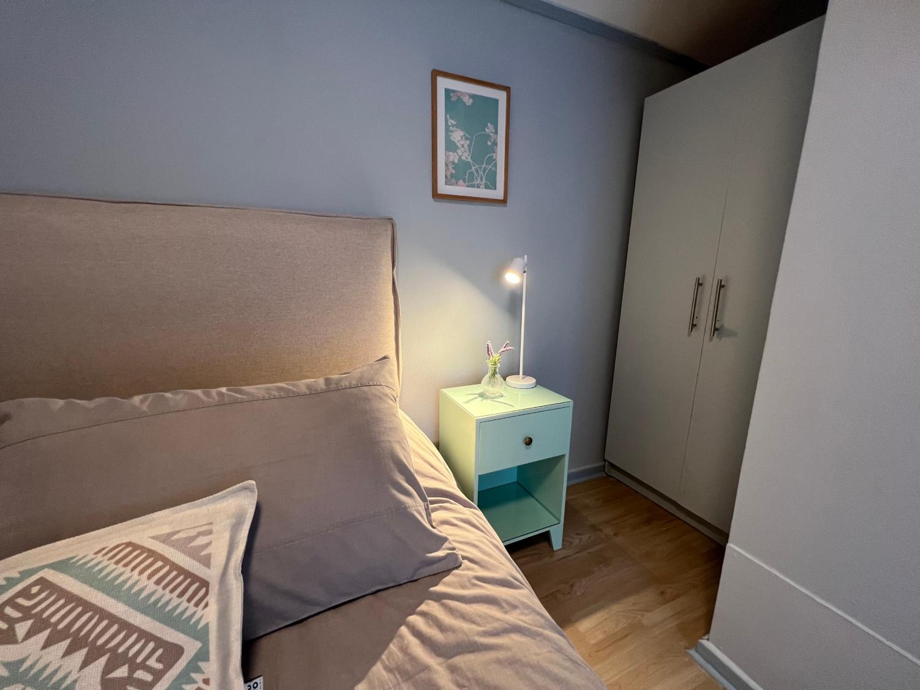 Budget Single Room photo 3