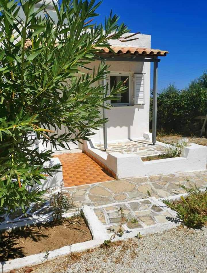 Bungalow with Patio