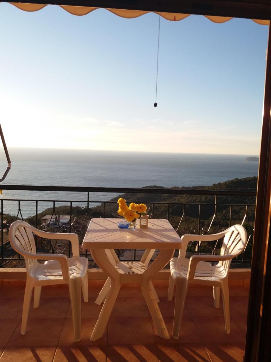 Double Room with Balcony and Sea View