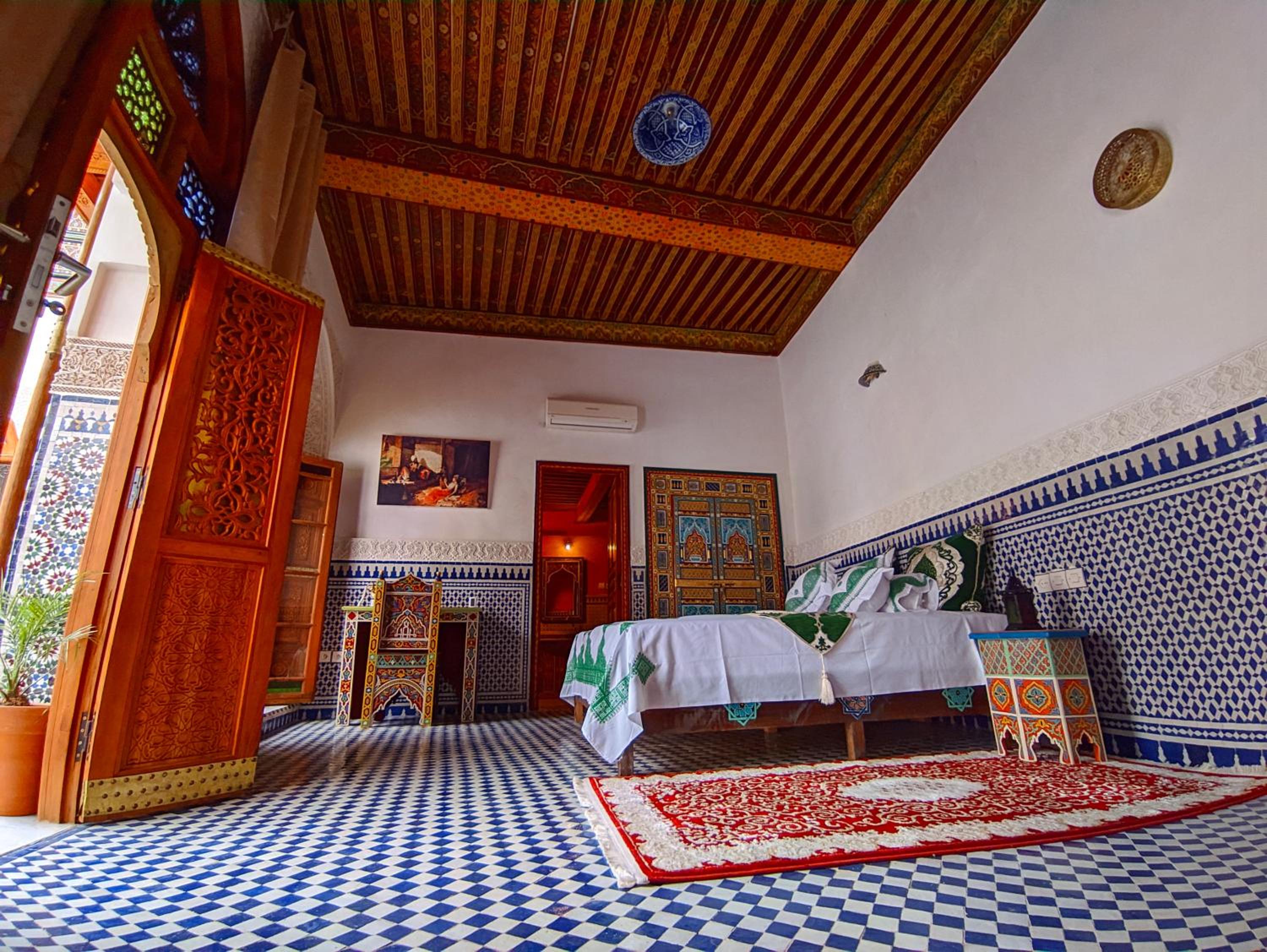 Deluxe King Suite