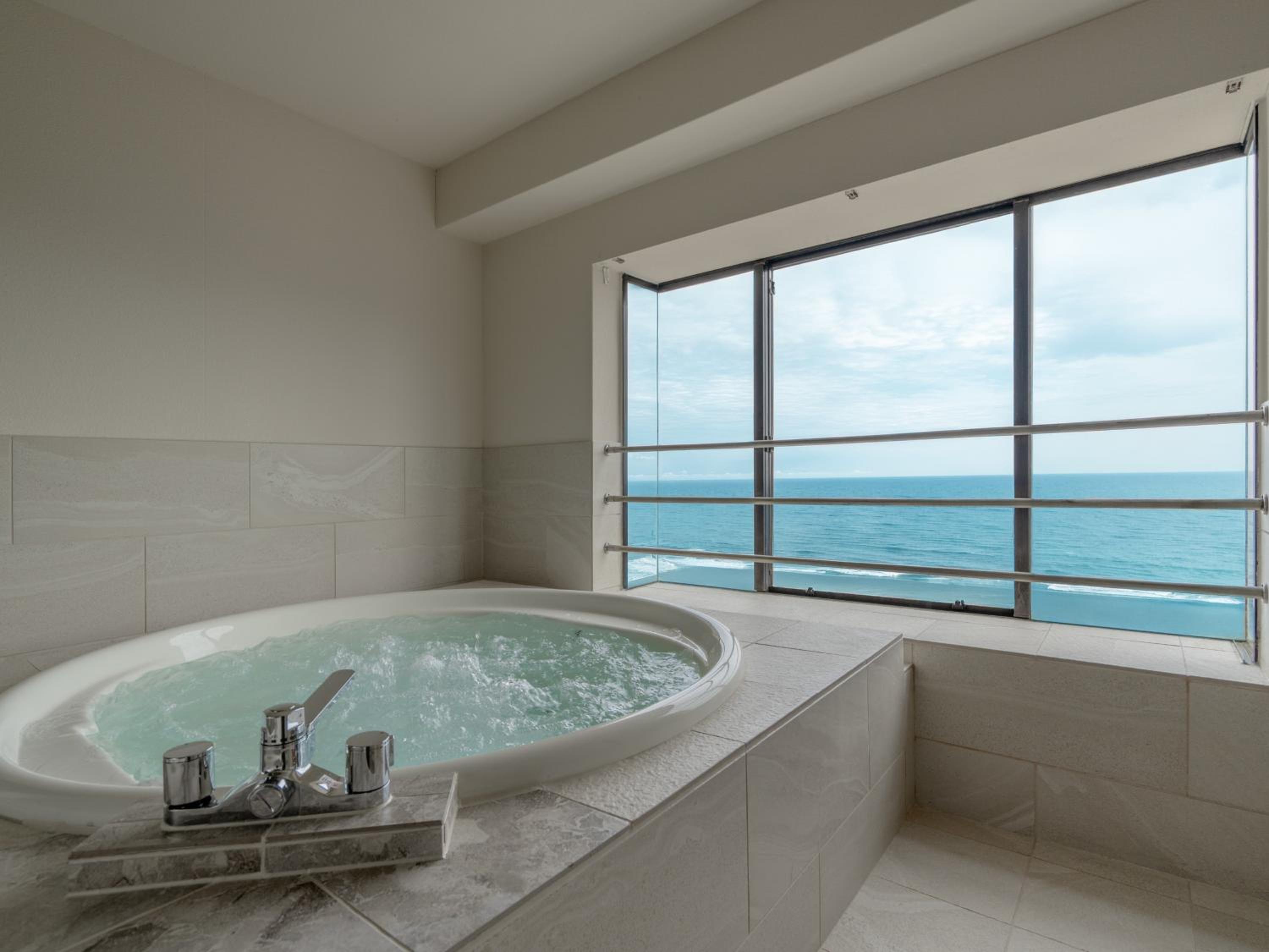 Triple Room with Sea View