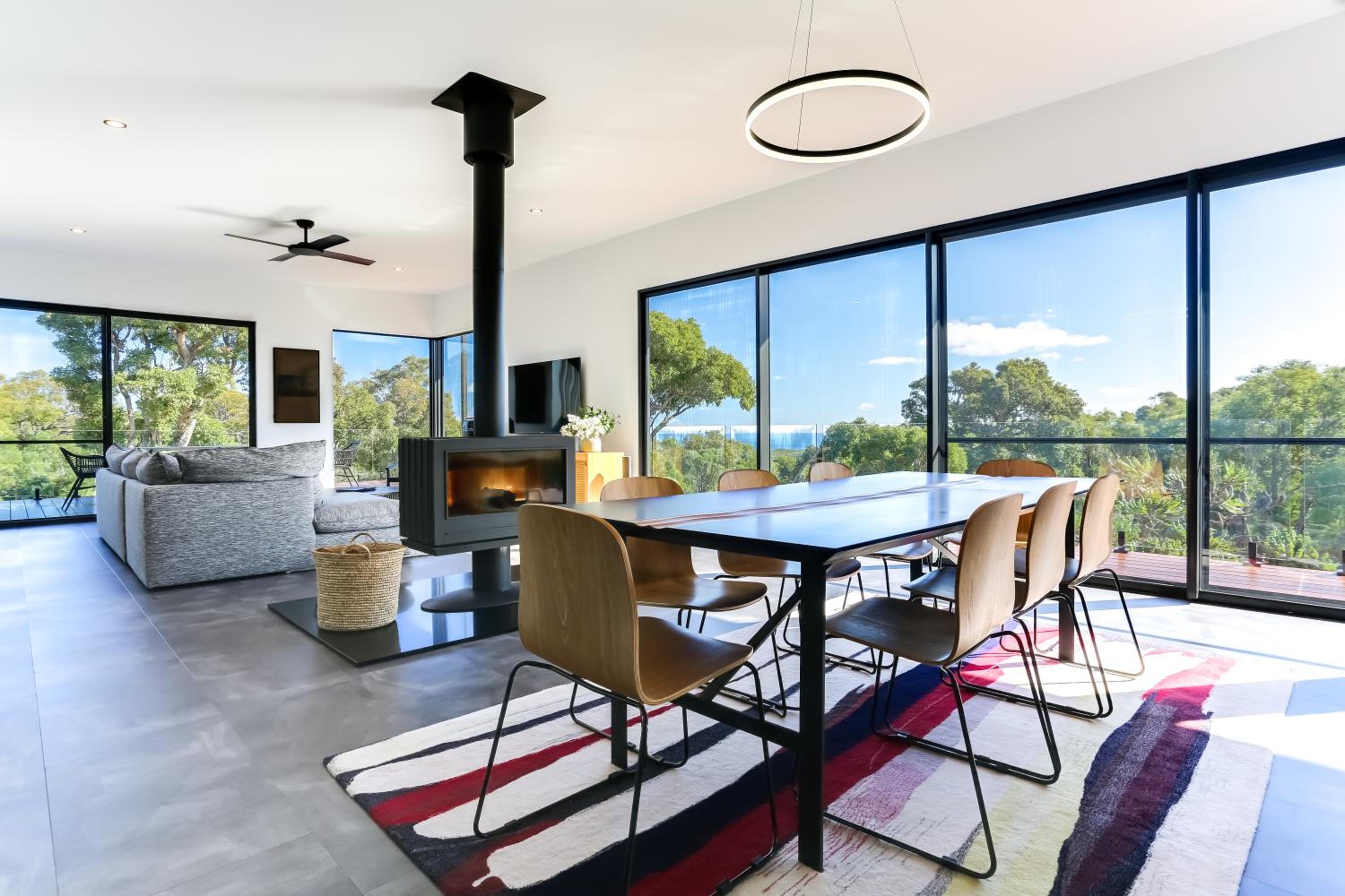Four-Bedroom House photo 1
