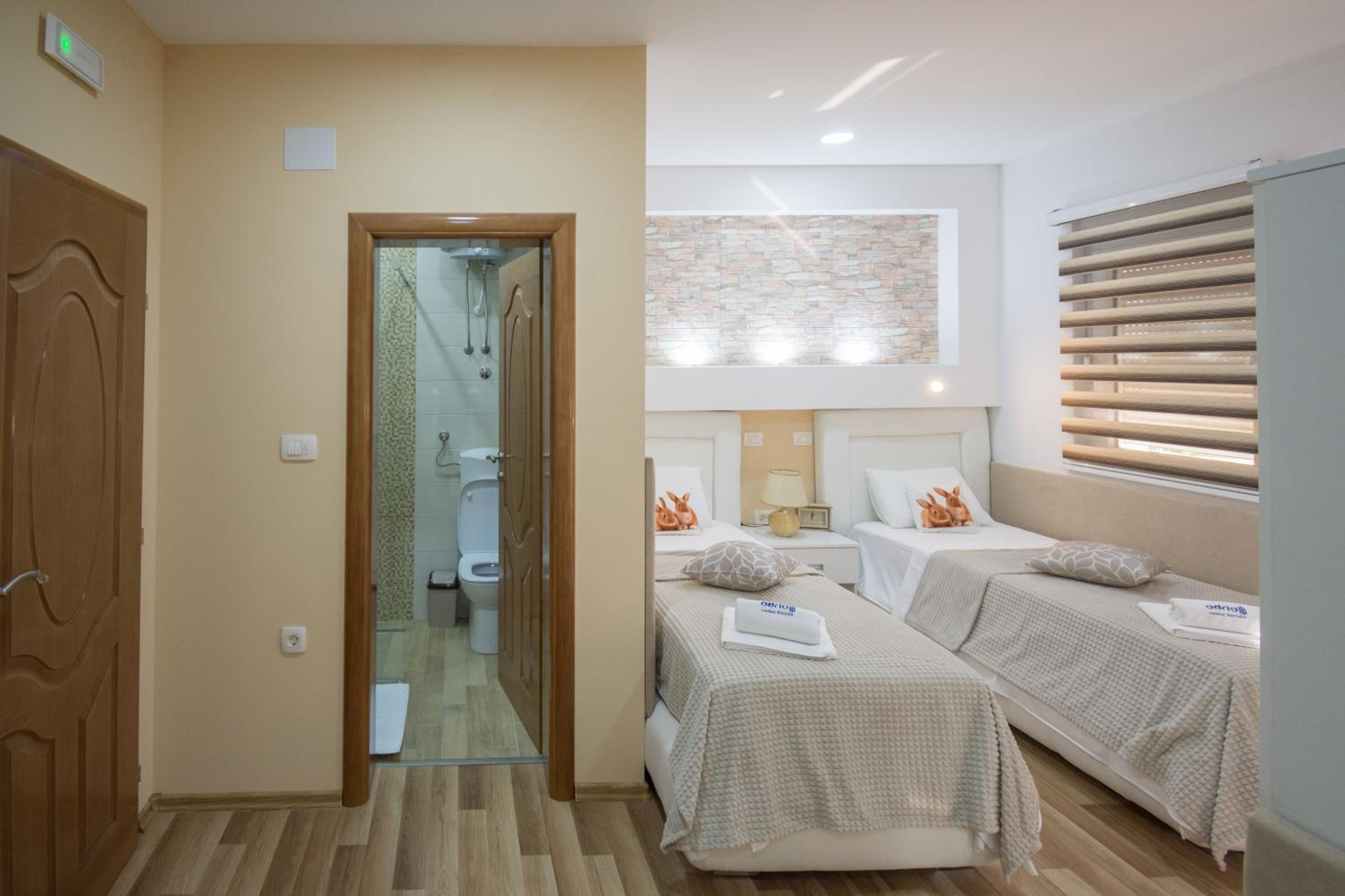 Quadruple Room with Balcony photo 2