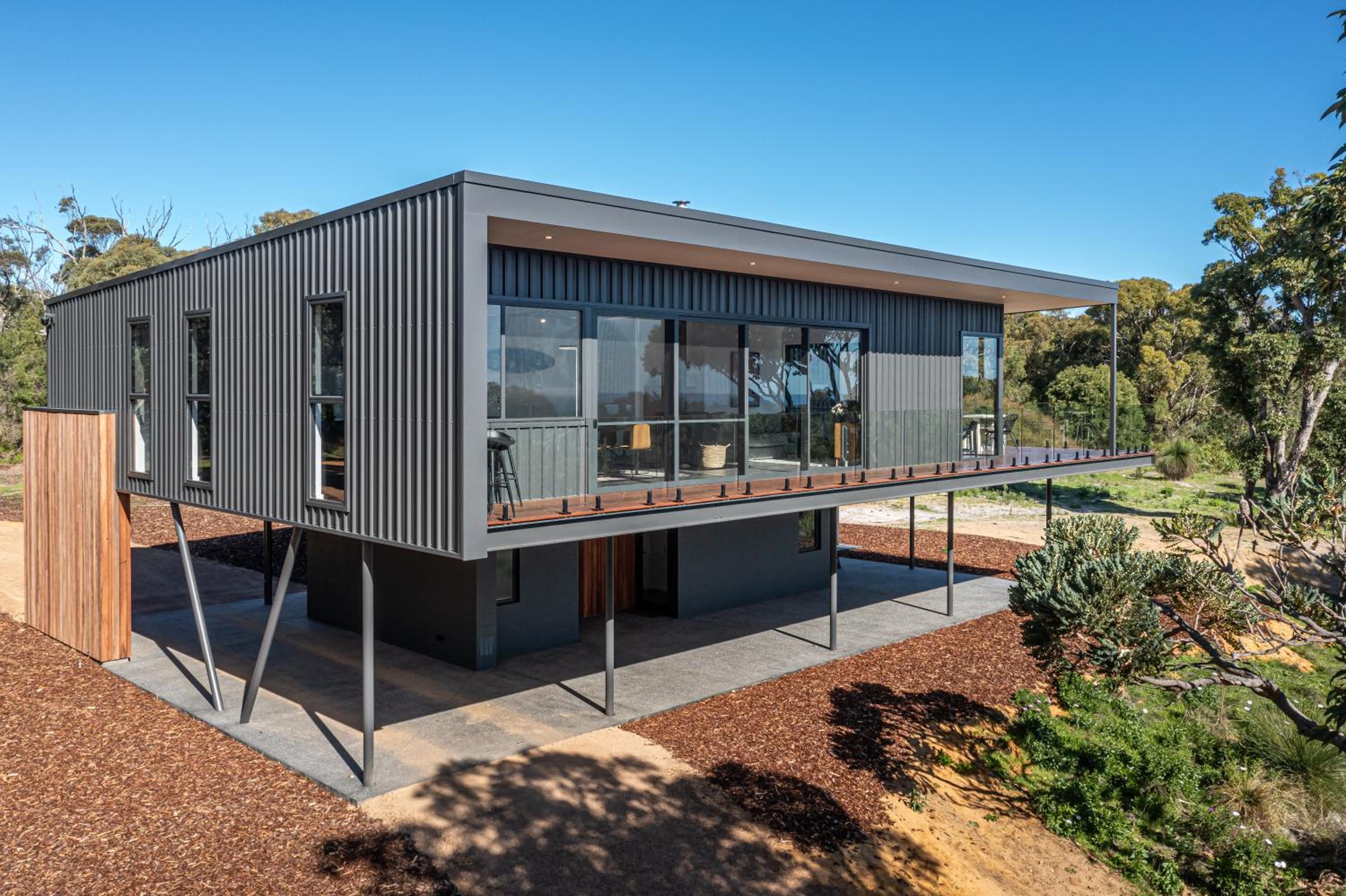 Four-Bedroom House photo 2