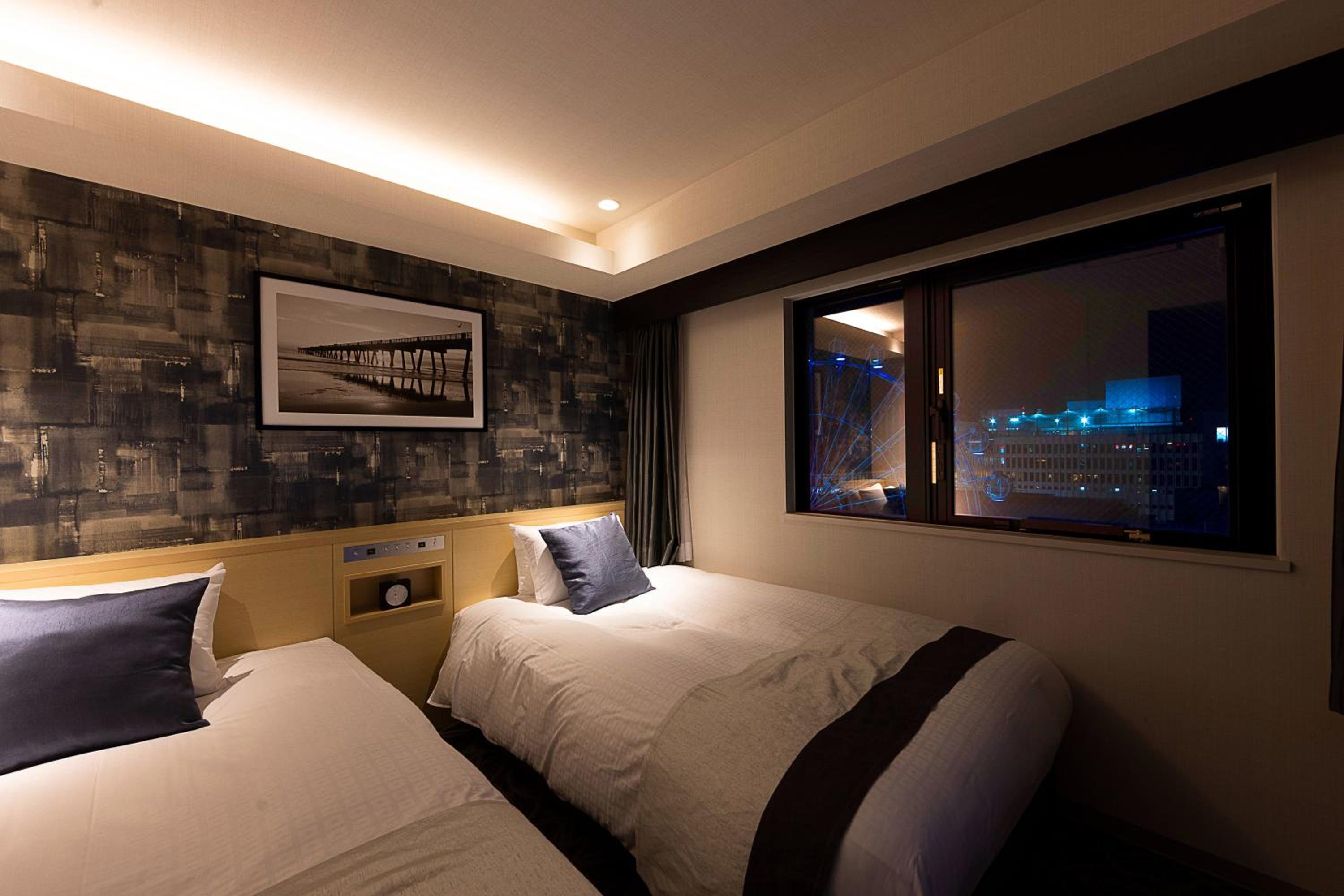Twin Room - Photo 5