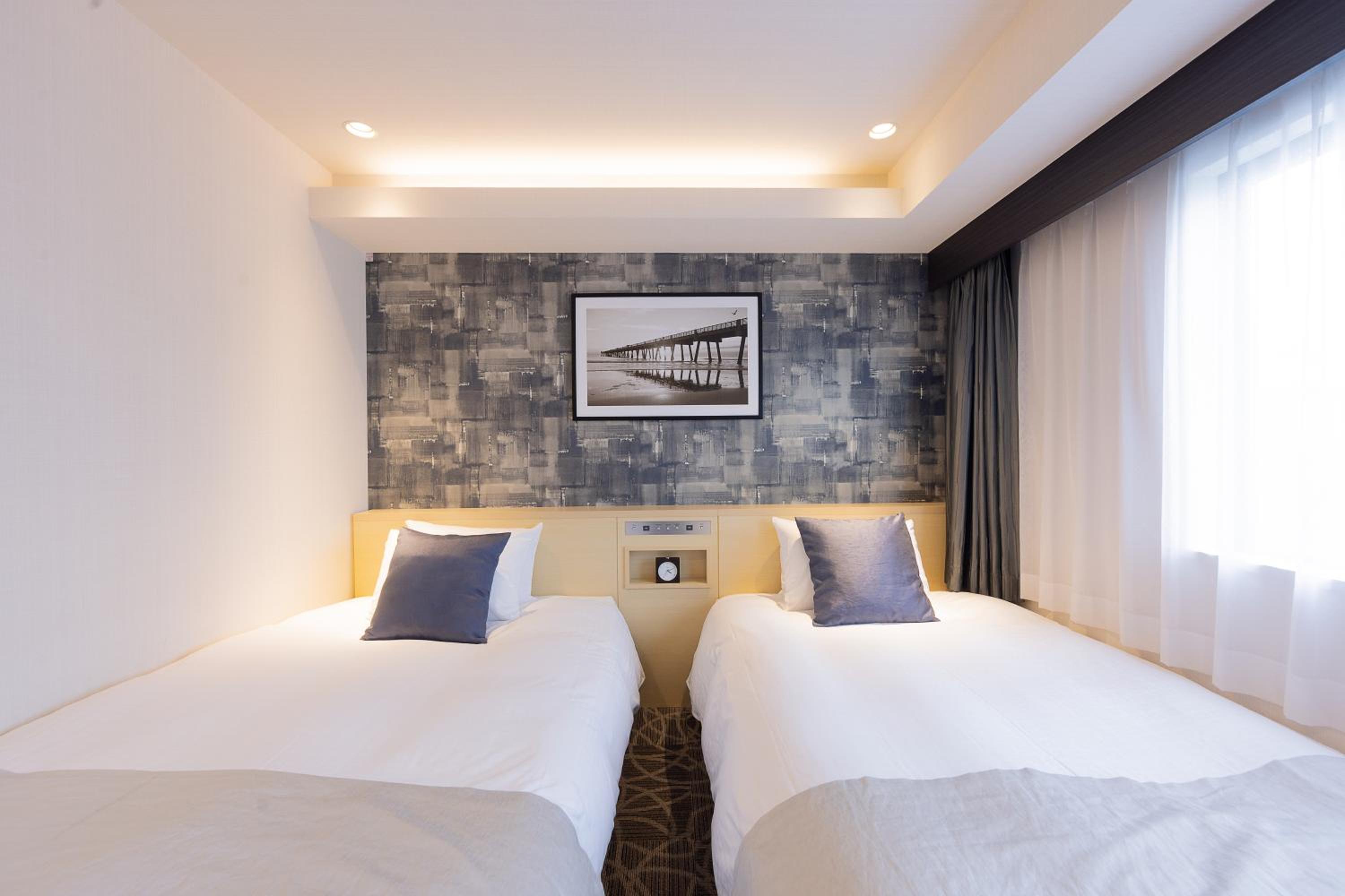 Twin Room - Photo 6