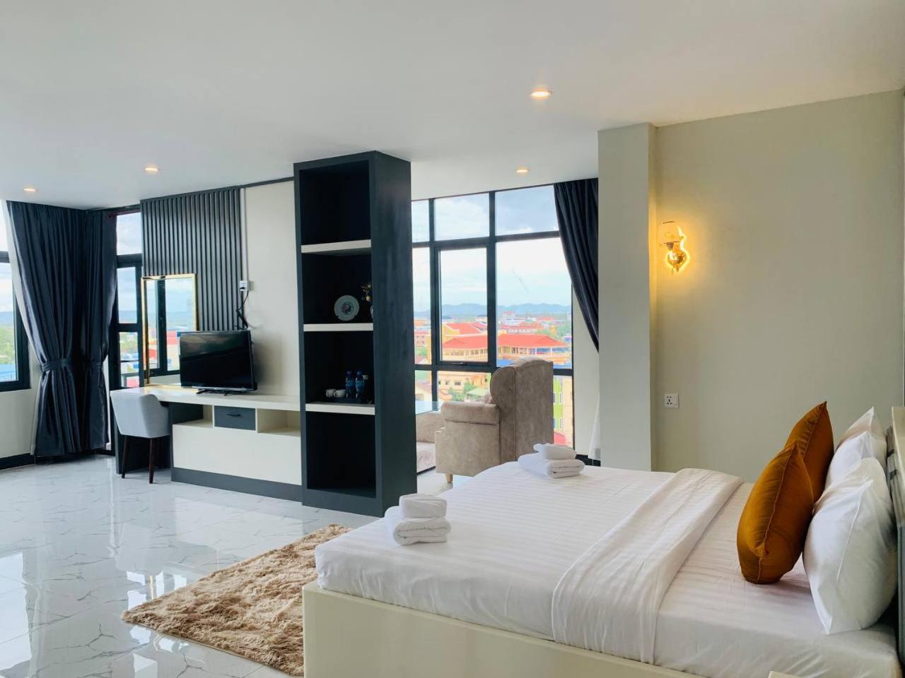 Suite With Balcony photo 2