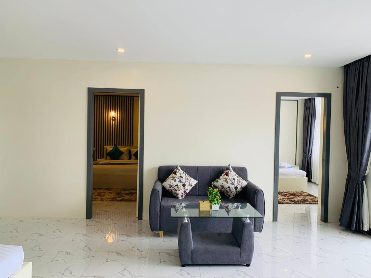 Deluxe Family Room photo 2