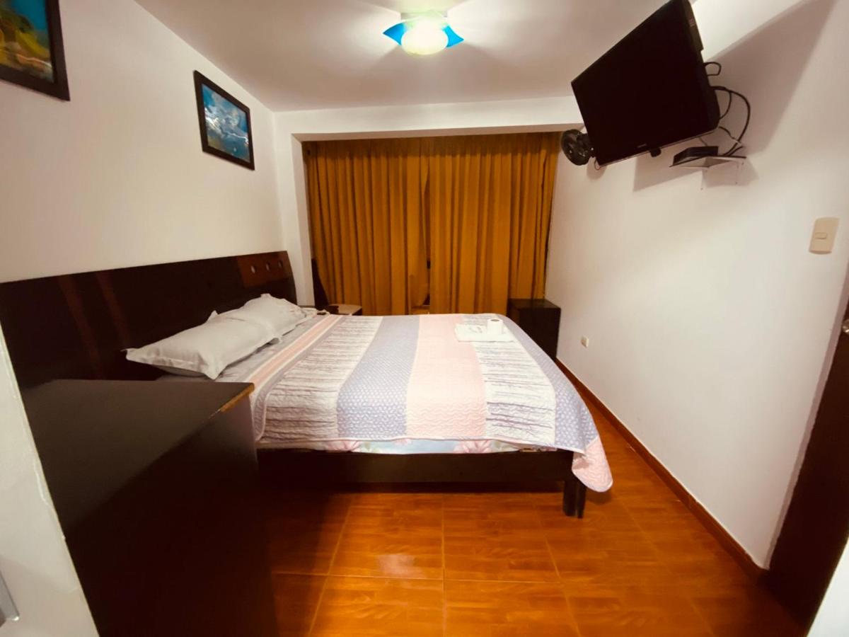 Deluxe King Room photo 1