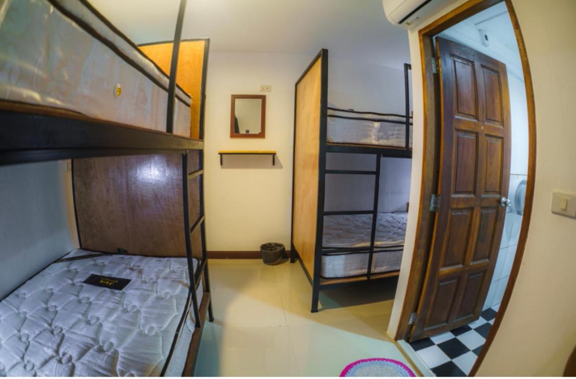 4-Bed Mixed Dormitory Room photo 2