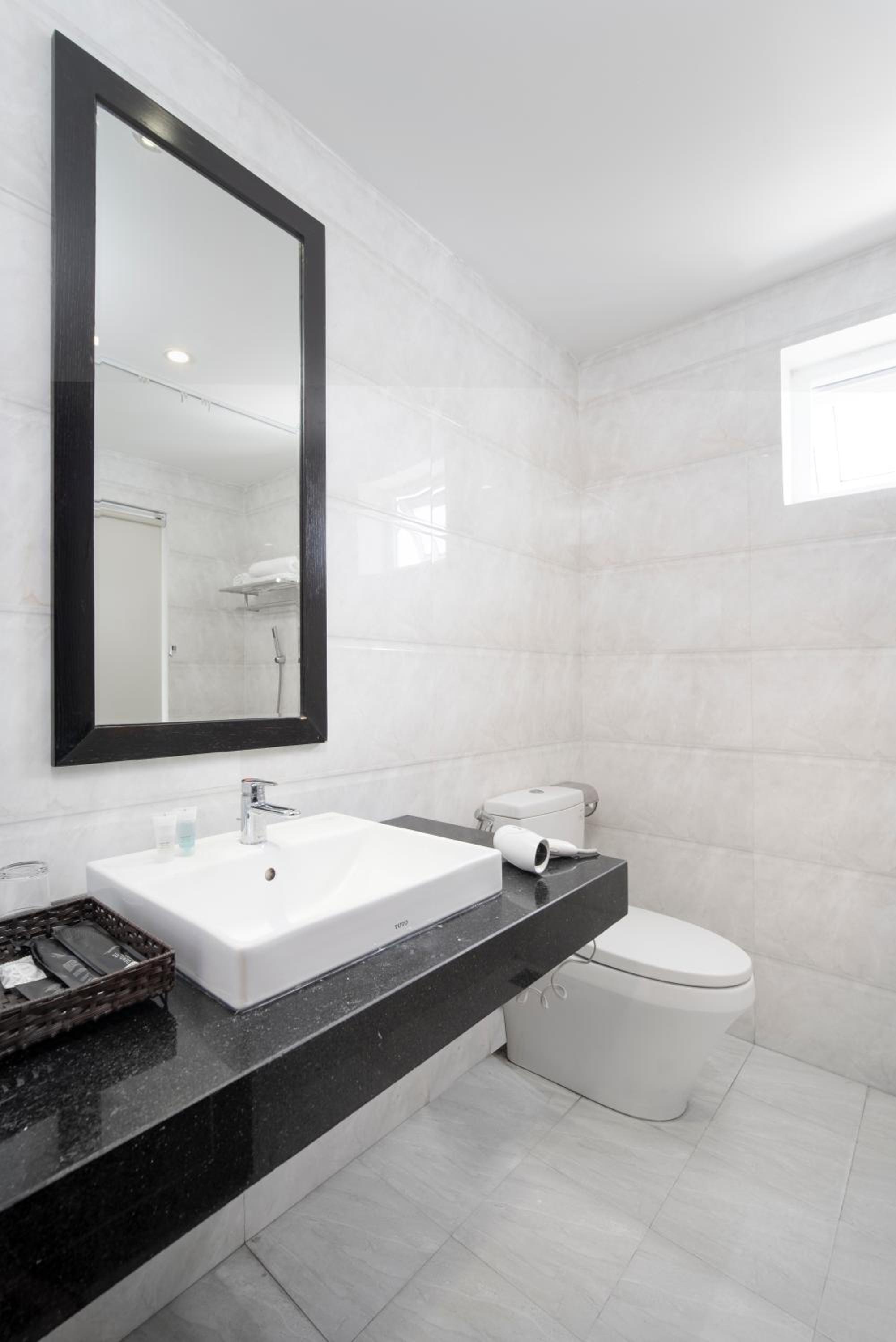Superior Double Room - No Window - Photo 3