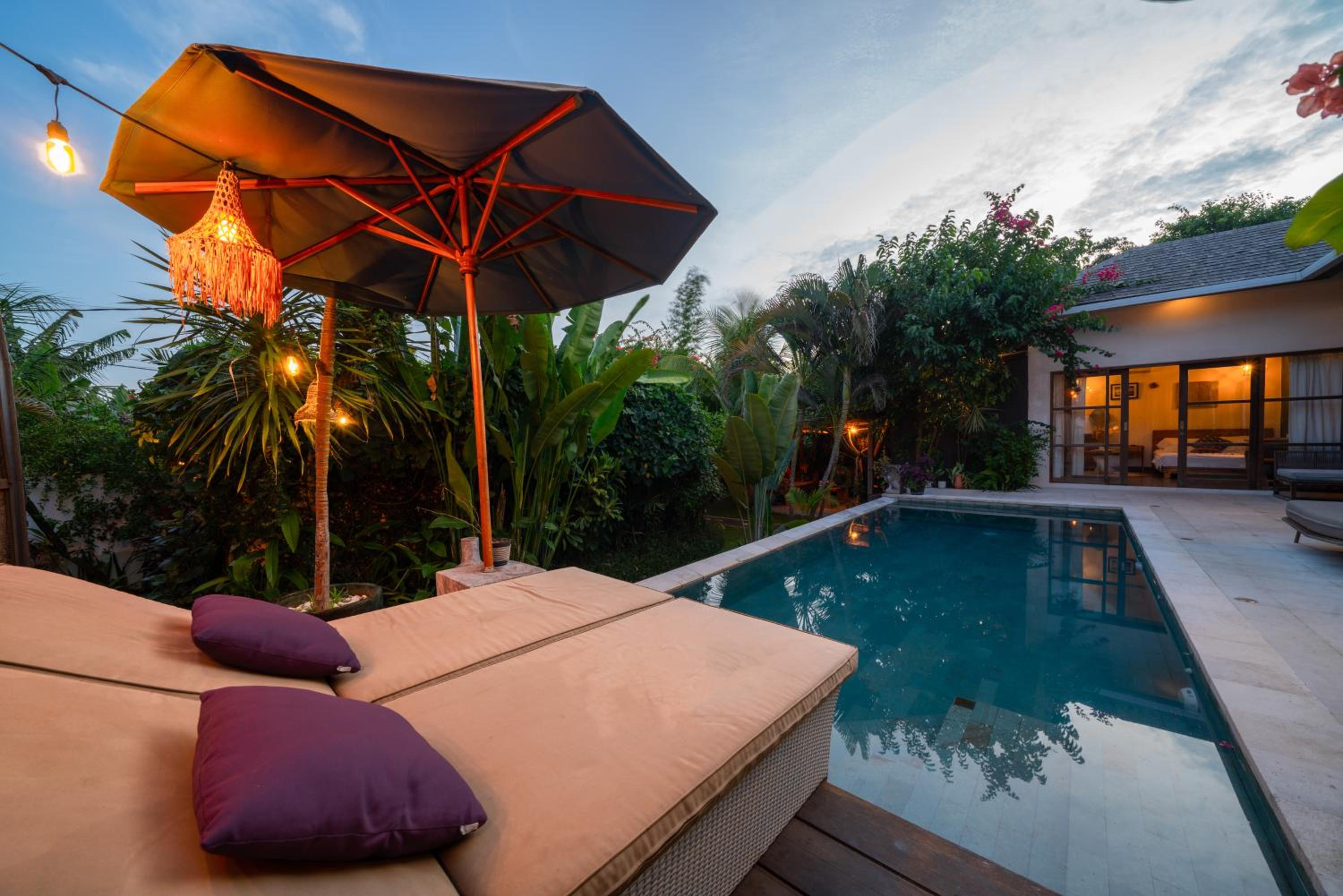 Double Room with Pool View - Photo 38