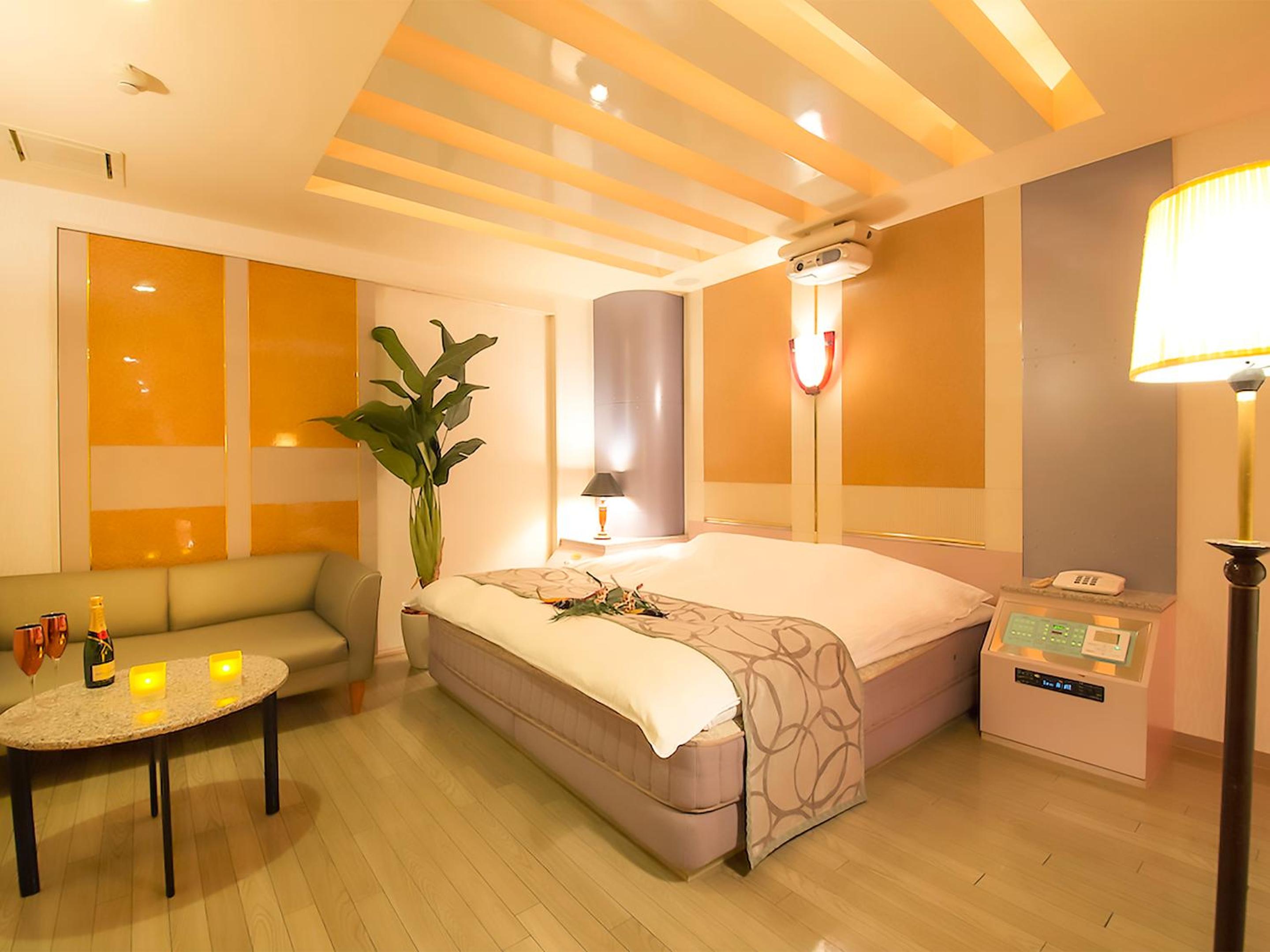 Economy Double Room - Photo 8