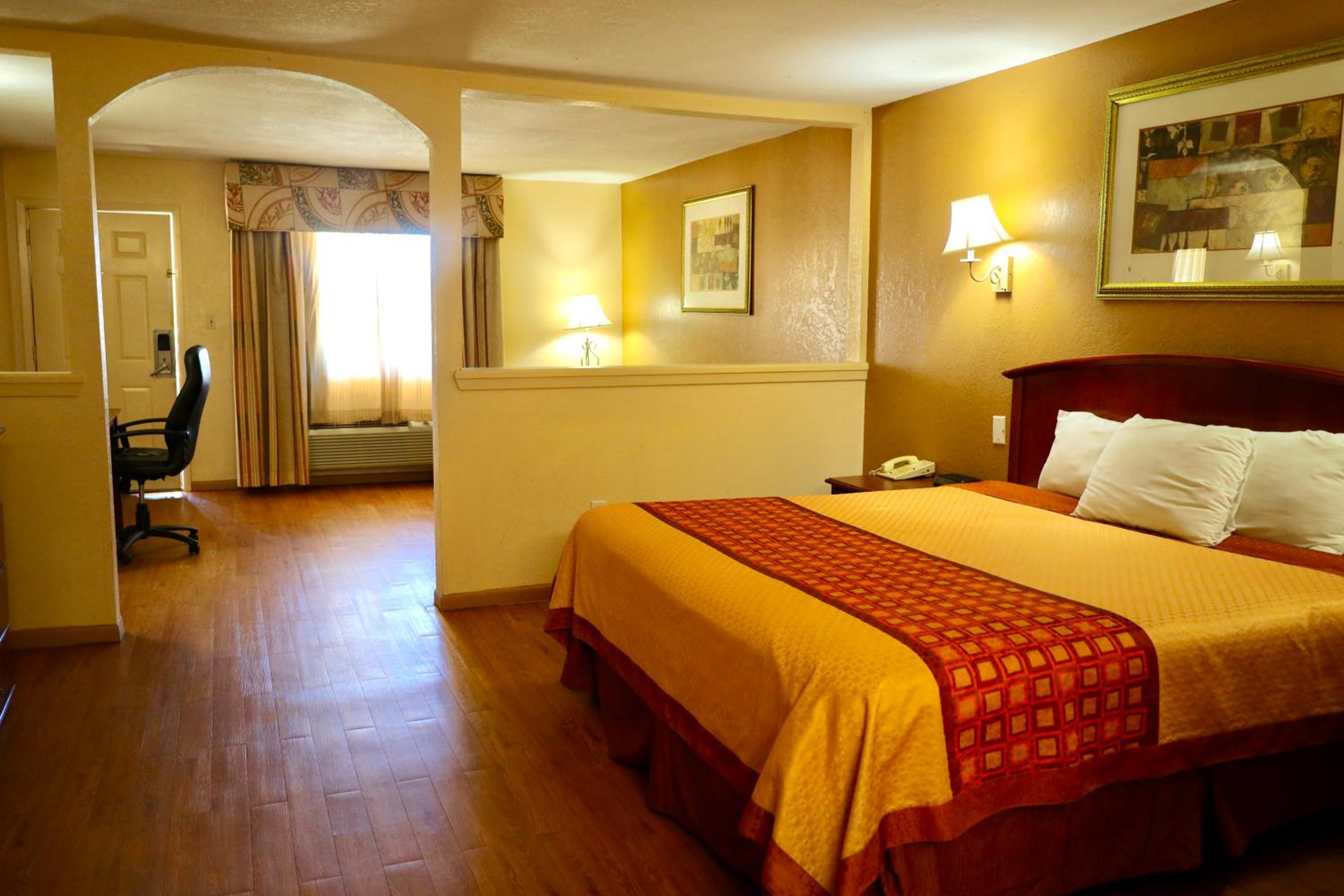King Suite photo 3