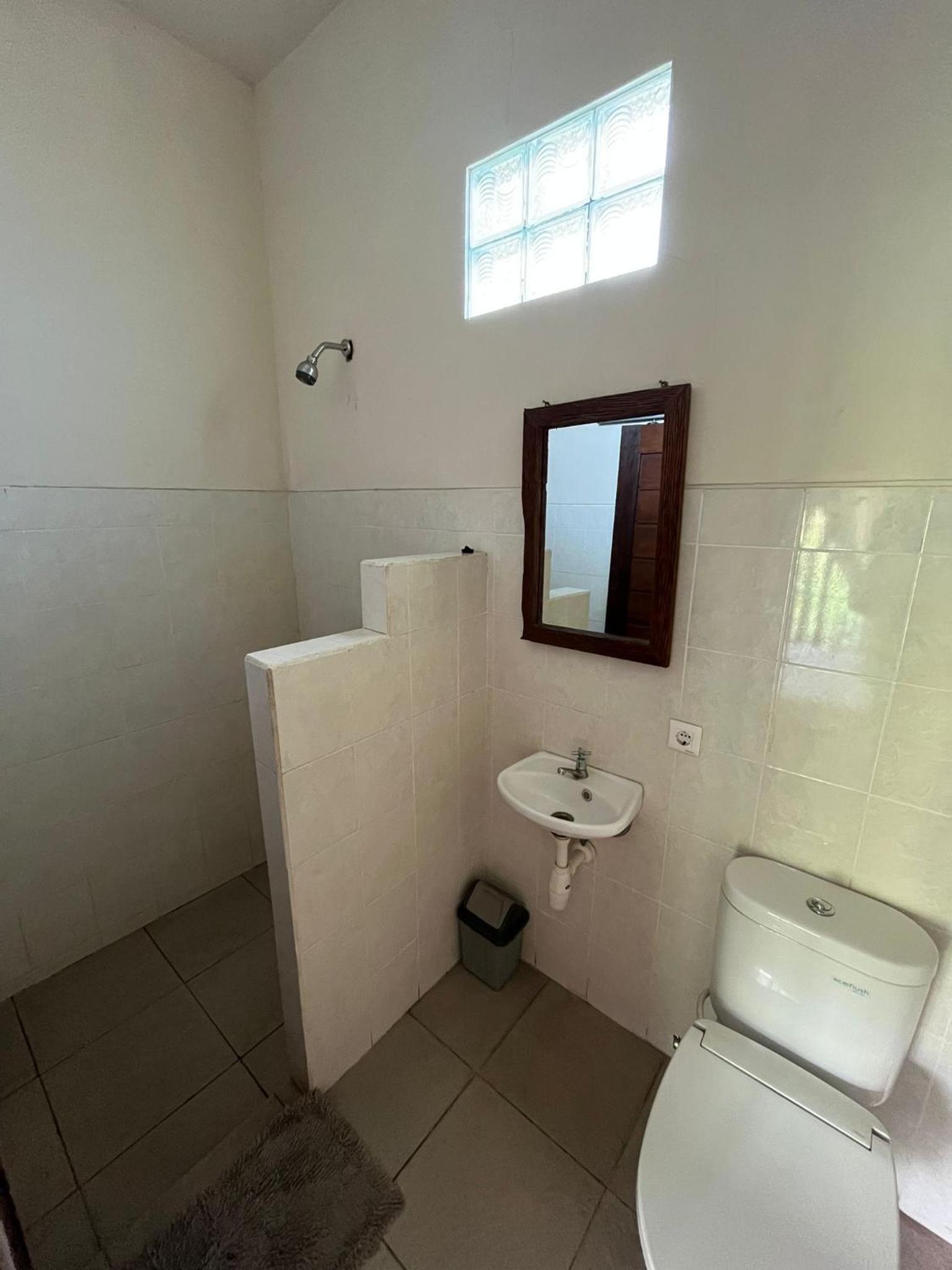 Deluxe Double Room - Photo 9