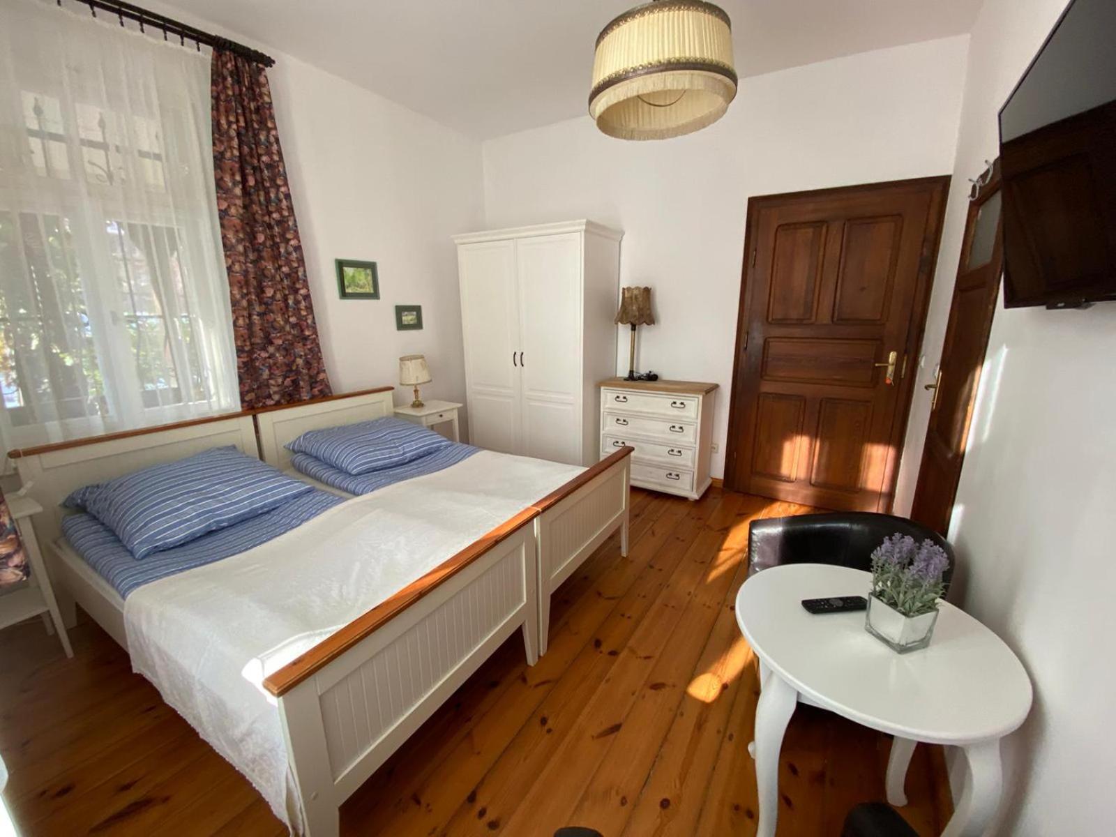Deluxe Twin Room photo 3