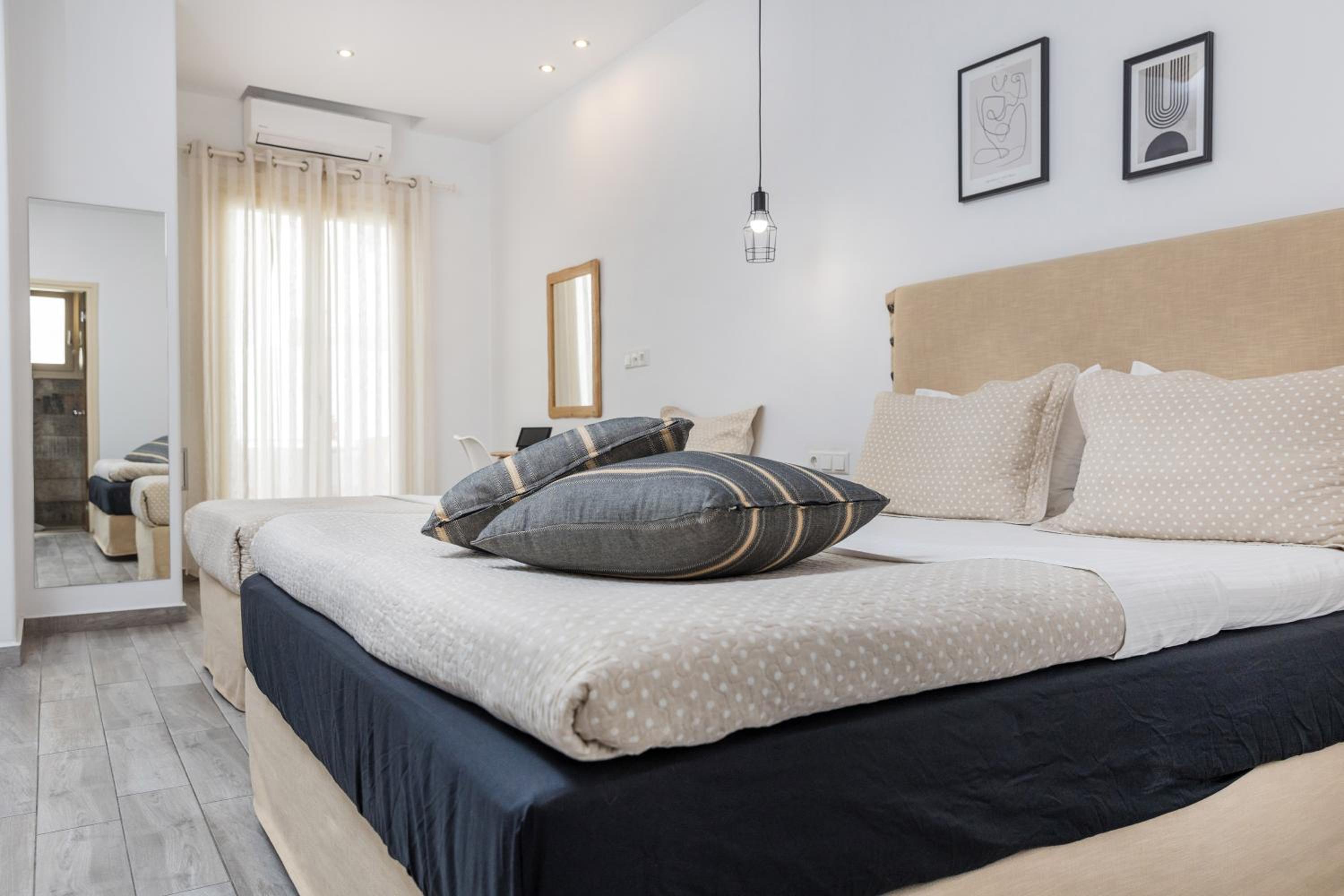 Triple Room - Photo 13