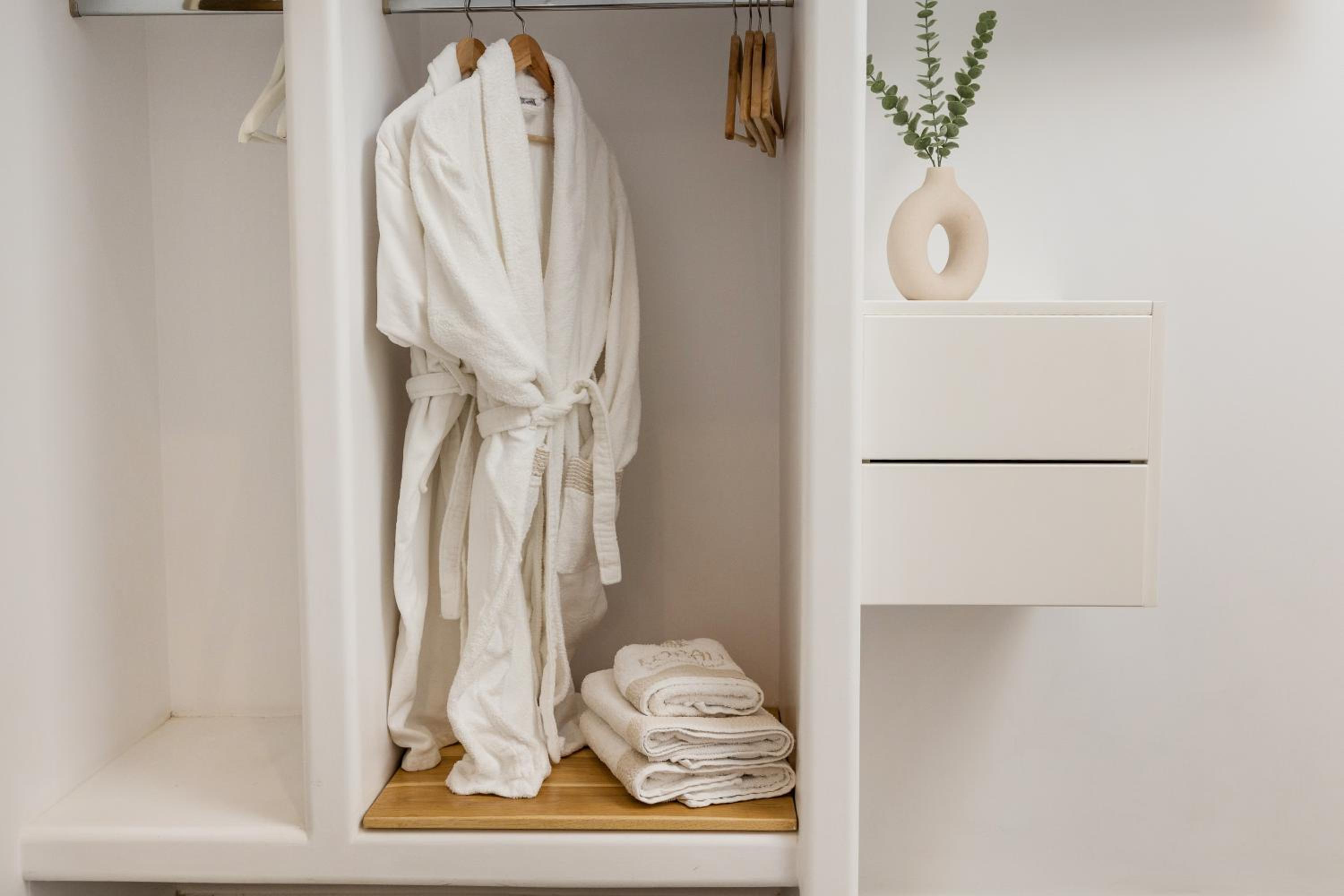 Triple Room - Photo 12