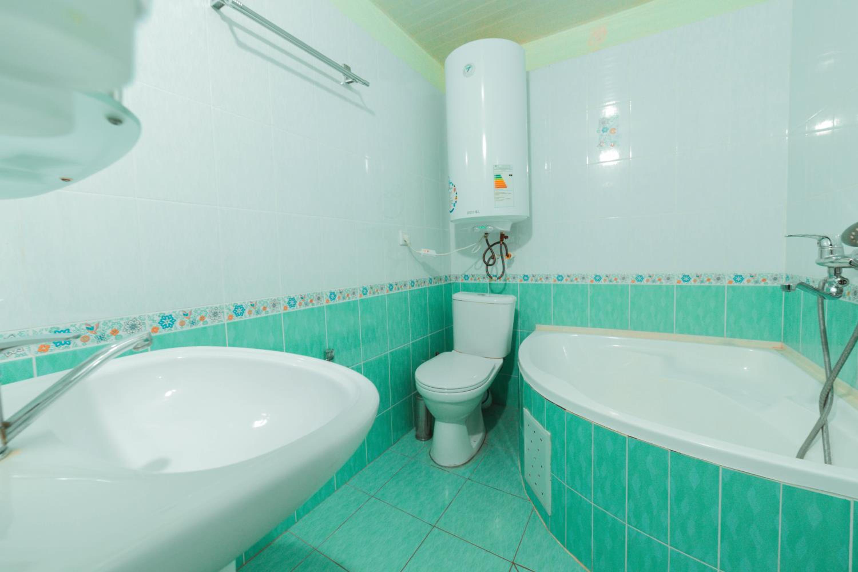 Standard Twin Room - Photo 6