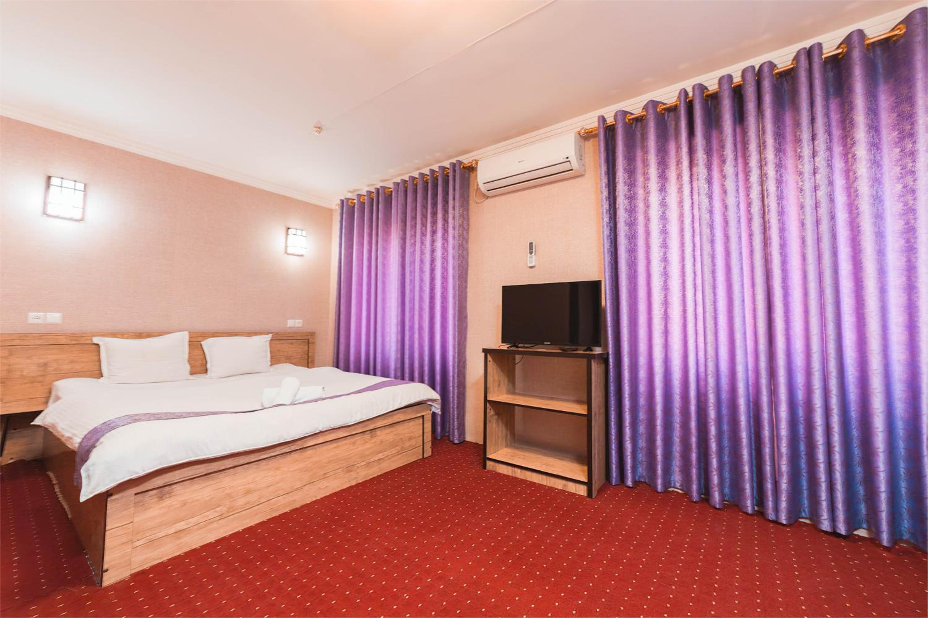 Double Room - Photo 5