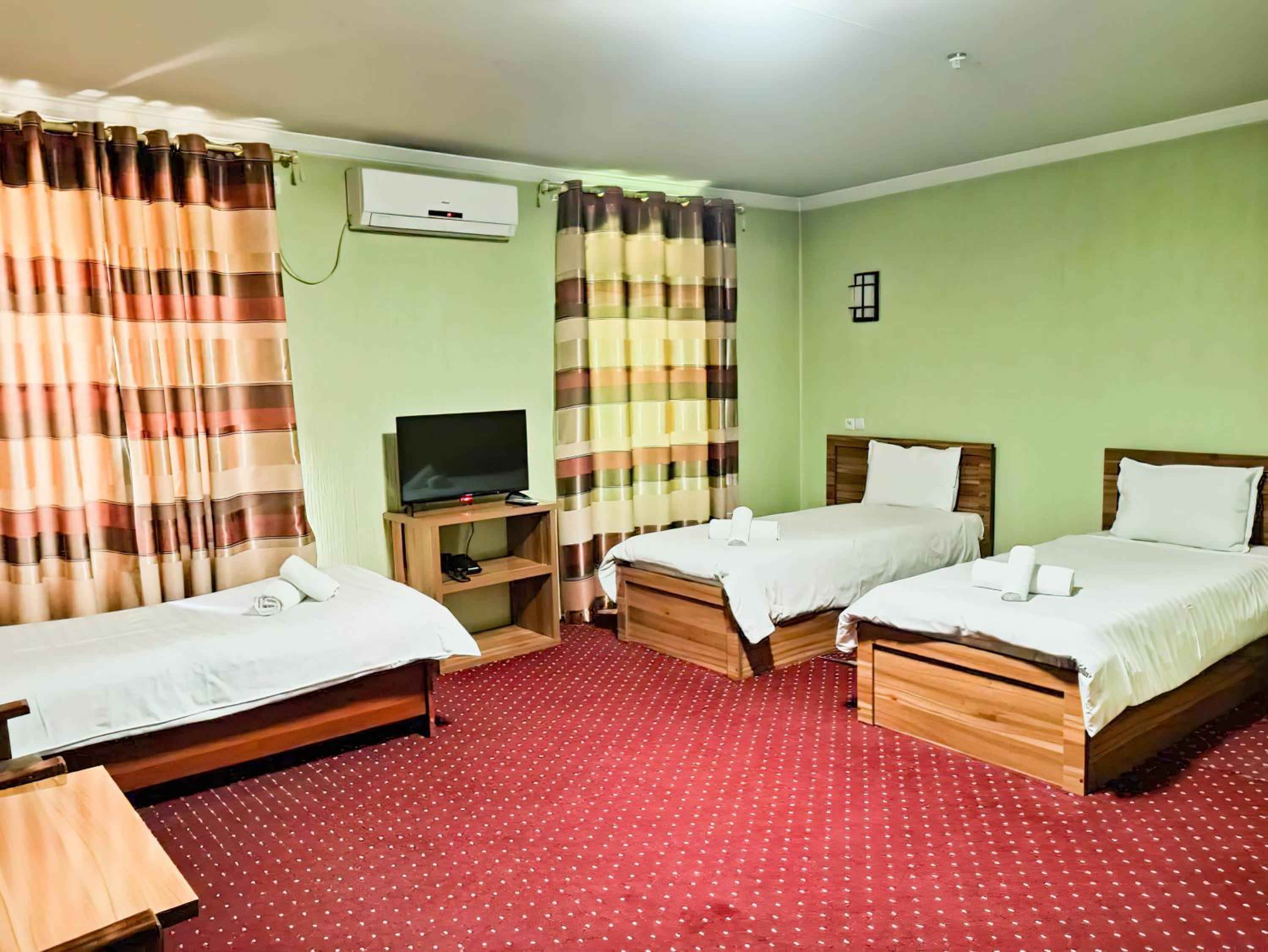 Triple Room - Photo 2