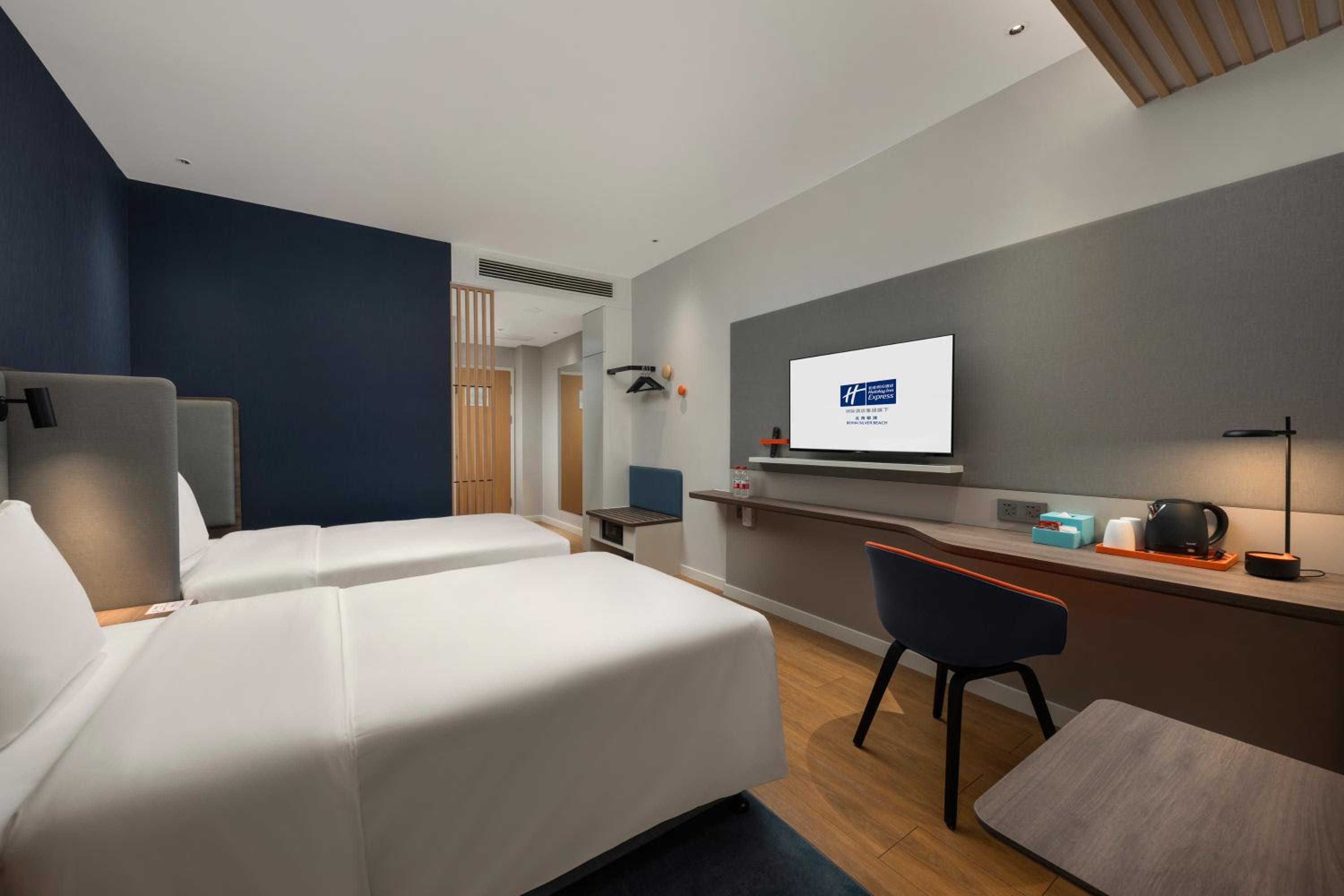 Standard Twin Room - Photo 4
