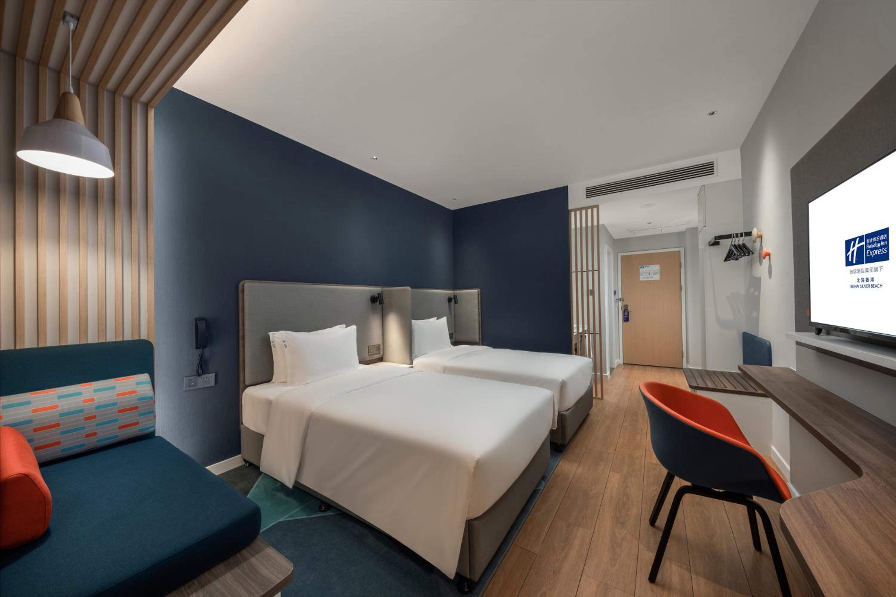 Standard Twin Room - Photo 3