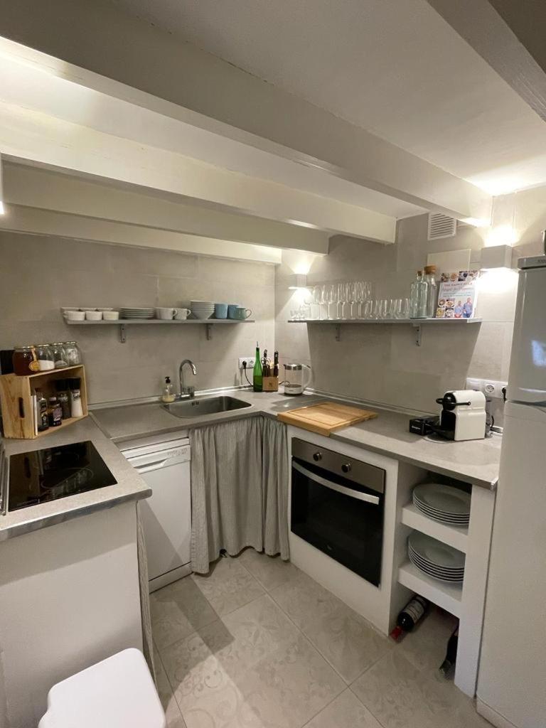 One-Bedroom House photo 2