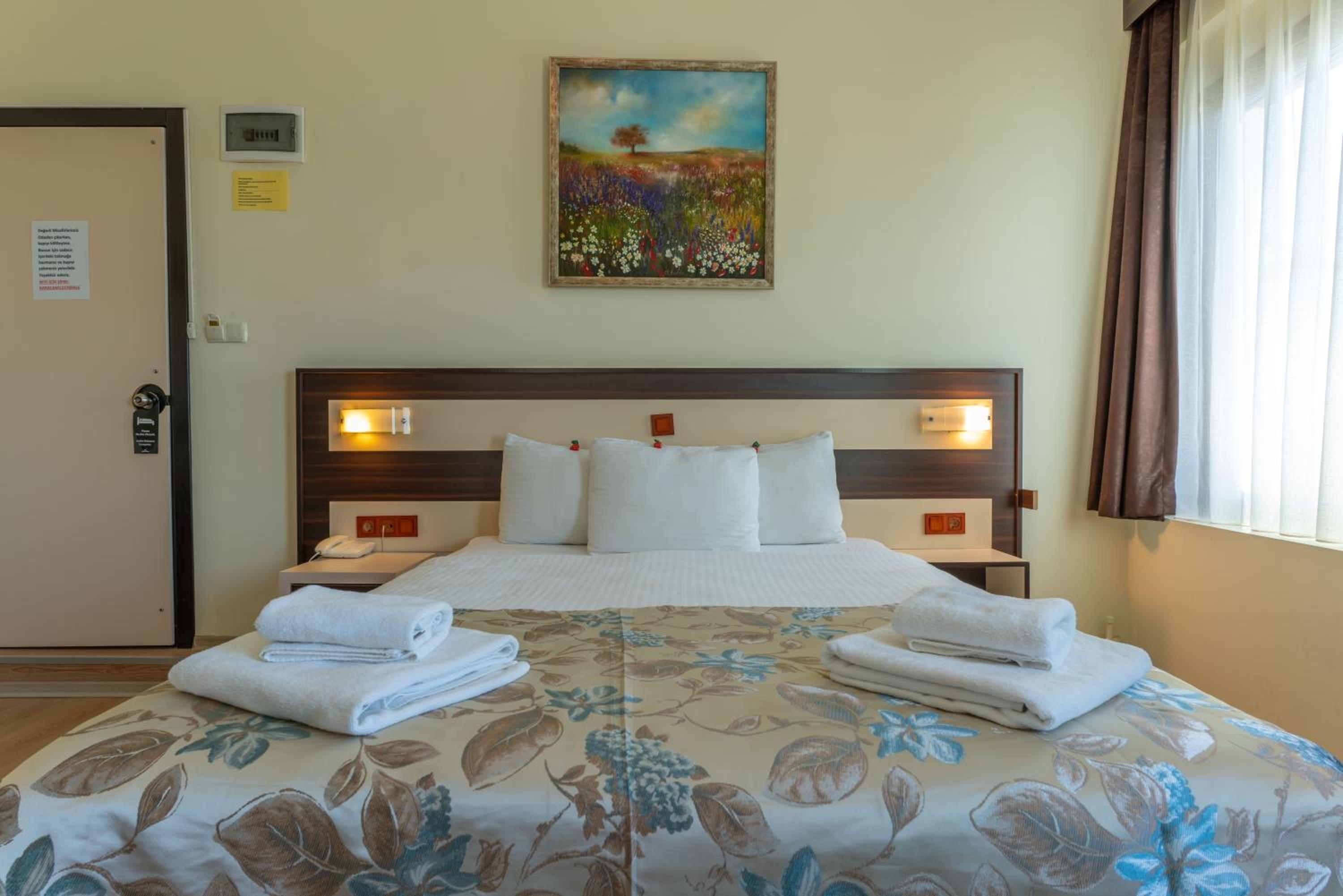 Deluxe Triple Room with Sea View