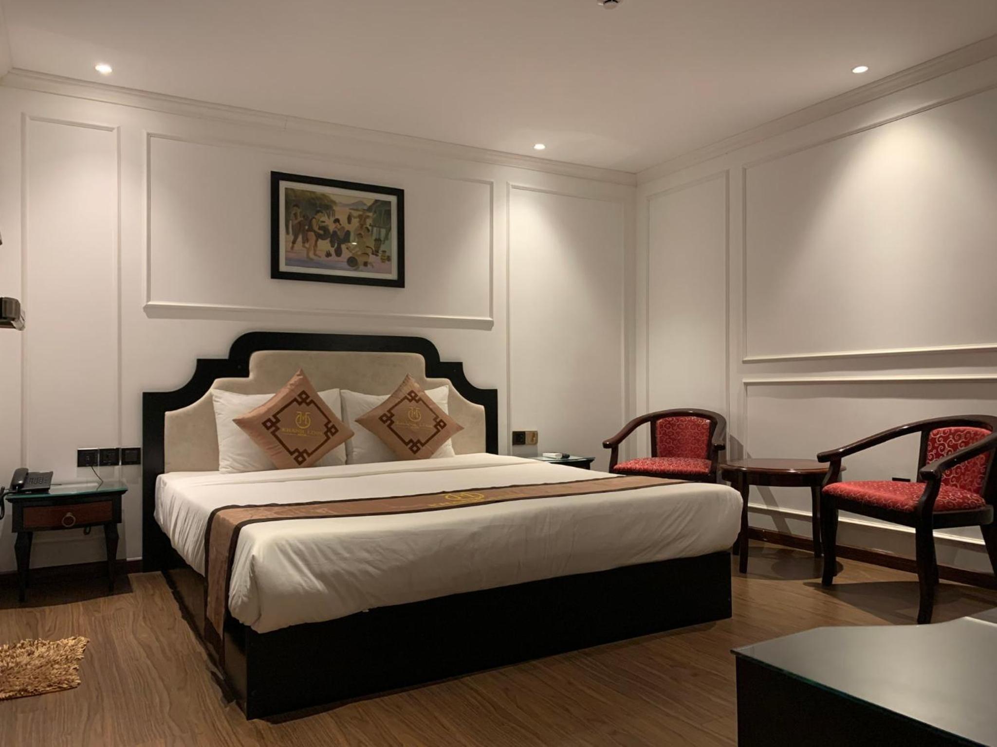 Standard Queen Room photo 3